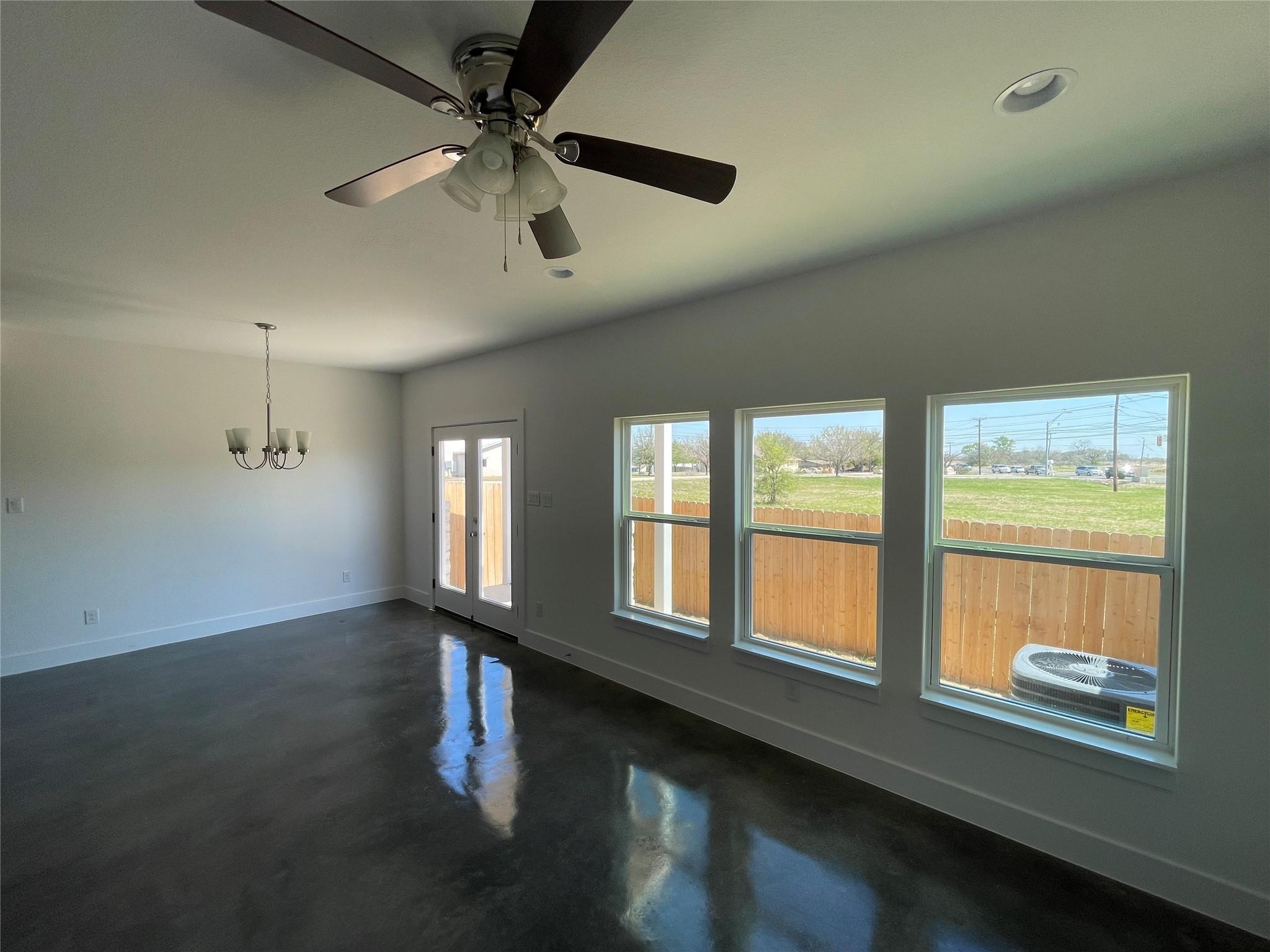 232 Sapphire Rd Property Photo 8