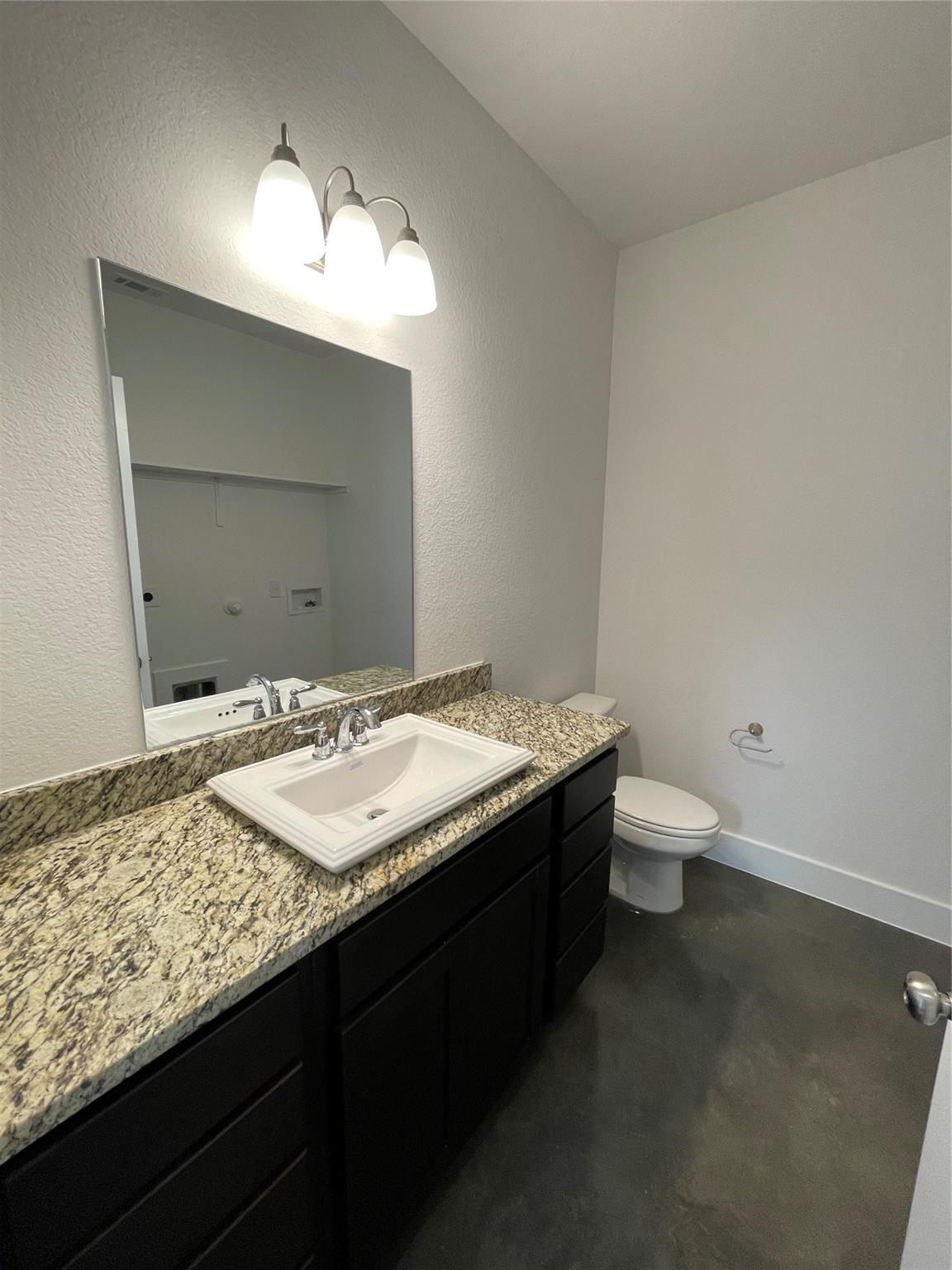 232 Sapphire Rd Property Photo 10