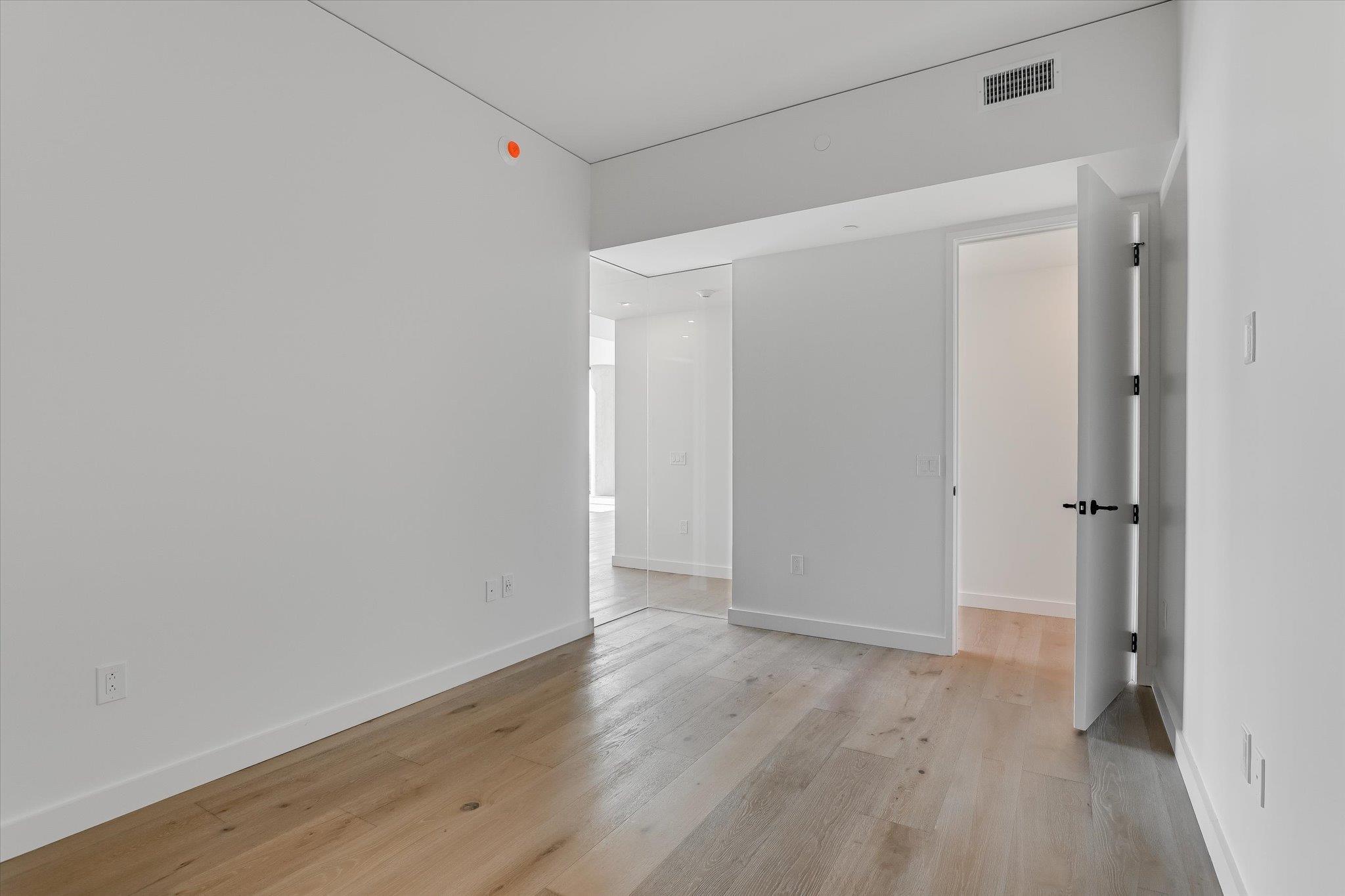 610 Davis St #3801 Property Photo 11