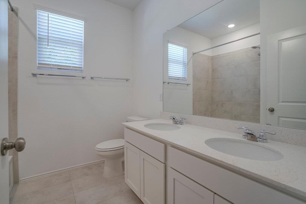 1109 Winnie Dr Property Photo 17