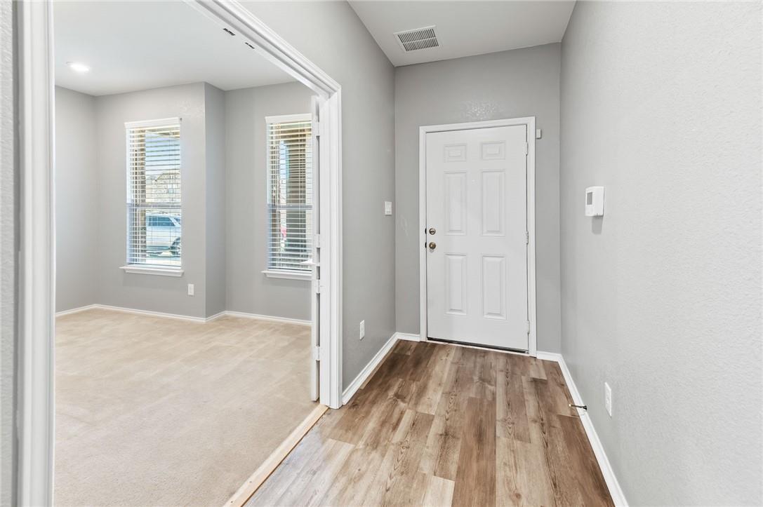 7937 Arezzo Dr Property Photo 4
