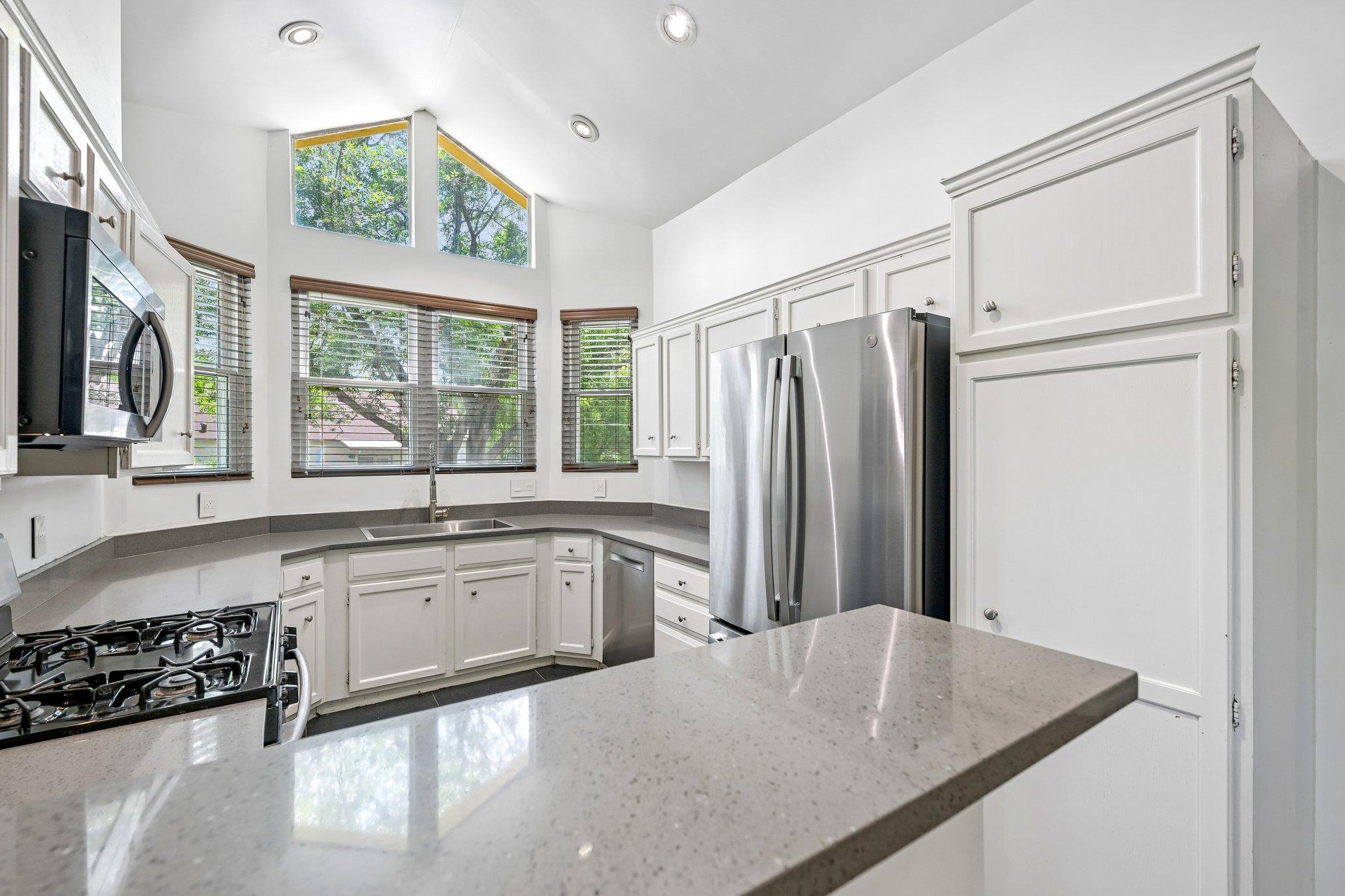 2919 Jubilee Trl Property Photo 6