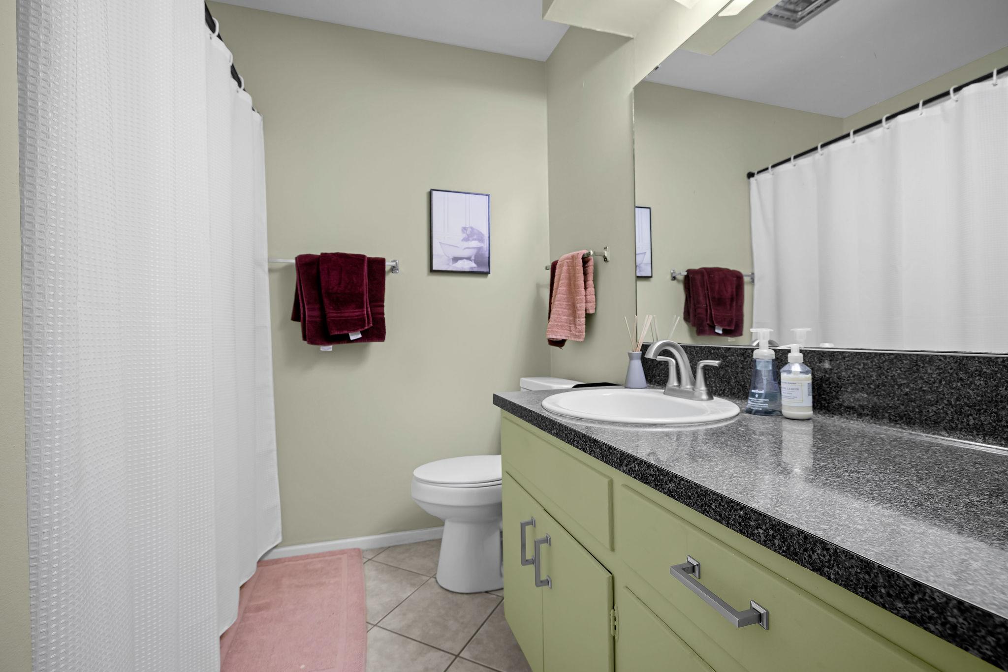 3202 Yellowpine Ter Property Photo 16