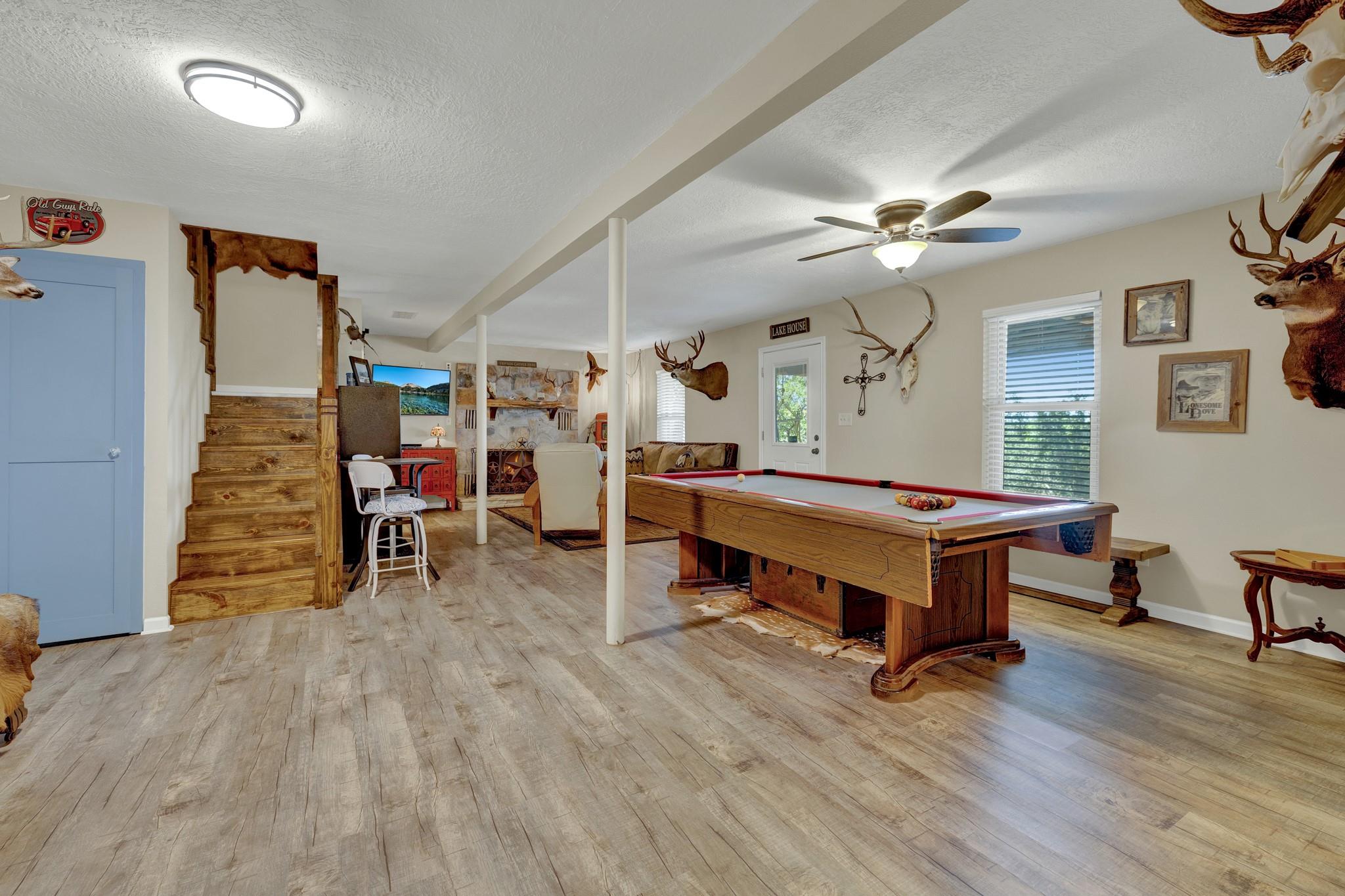 1422 Oakridge Ln Property Photo 20