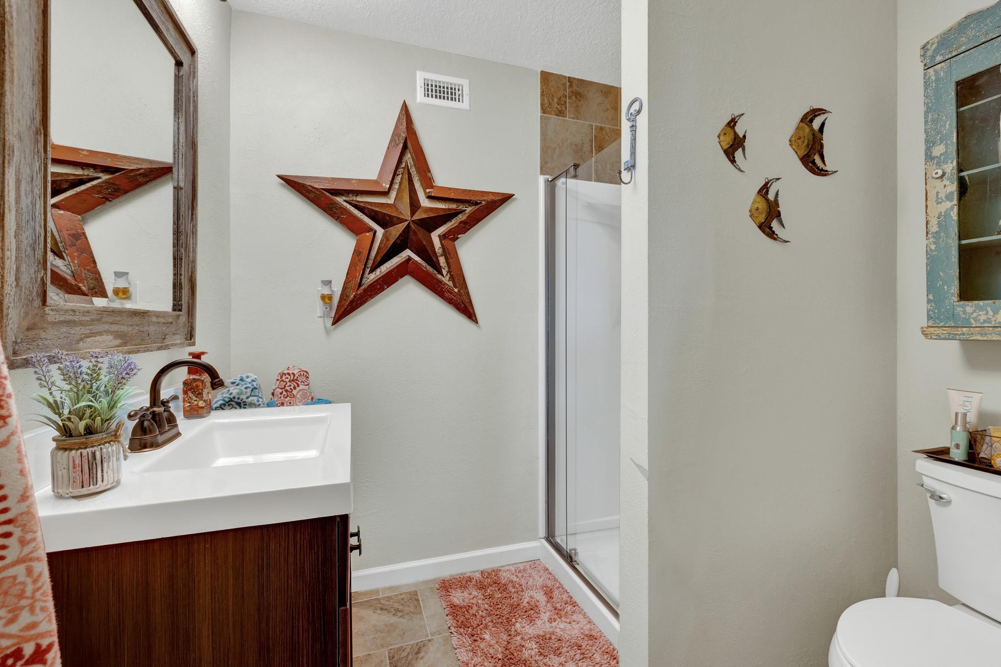 1422 Oakridge Ln Property Photo 26