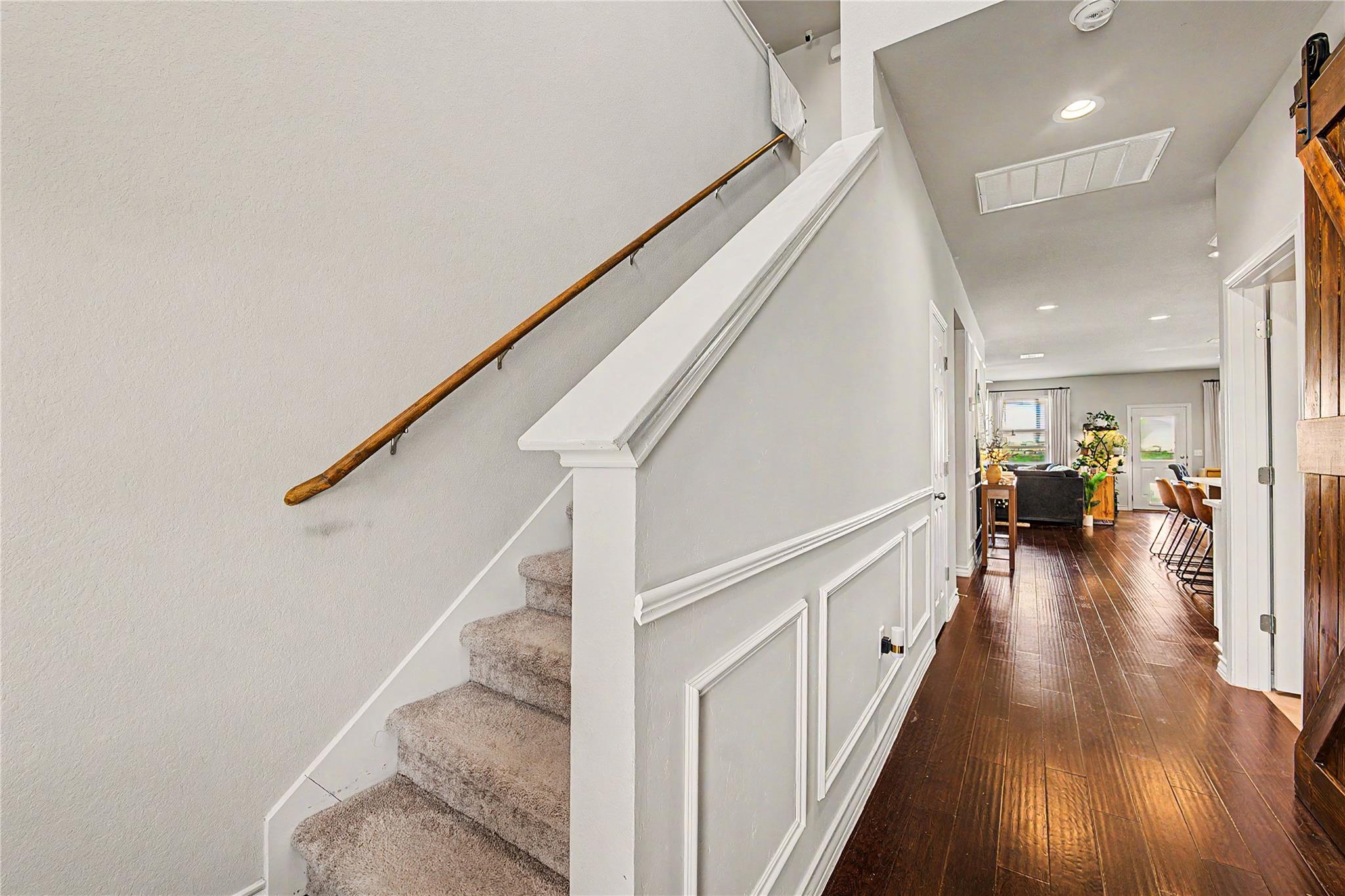 5809 Lehman Way Property Photo 5