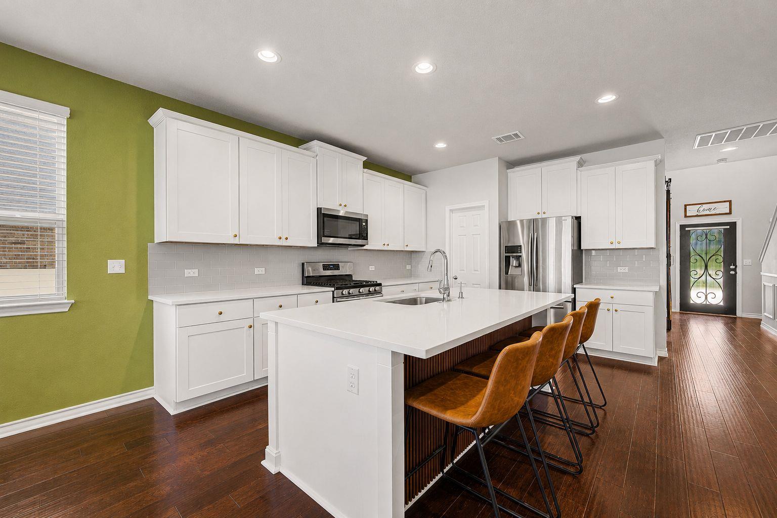 5809 Lehman Way Property Photo 10