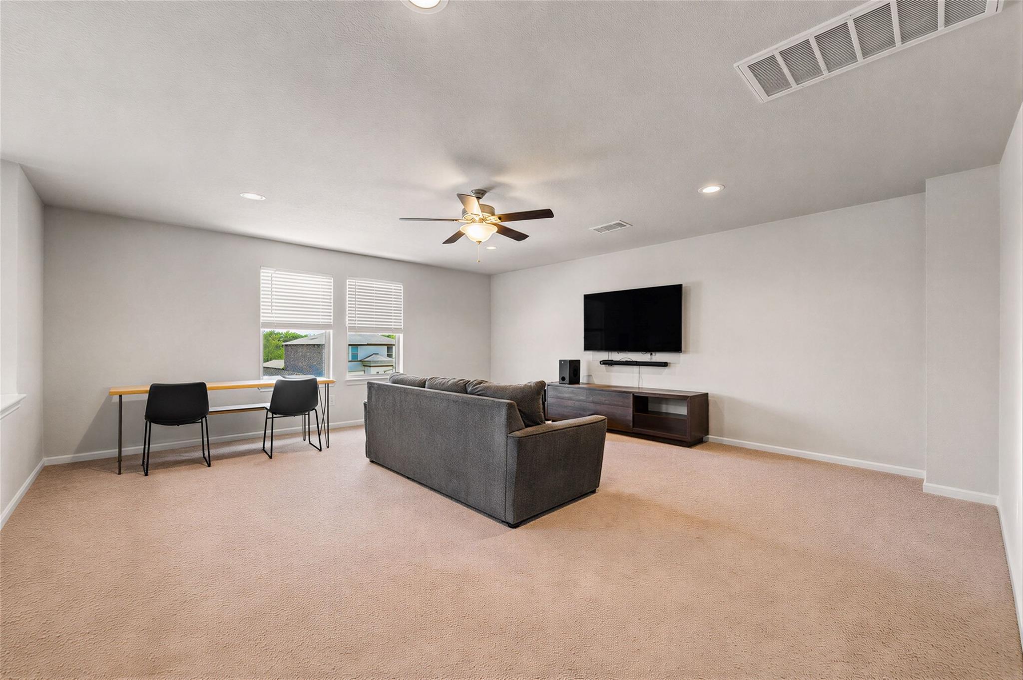 5809 Lehman Way Property Photo 22
