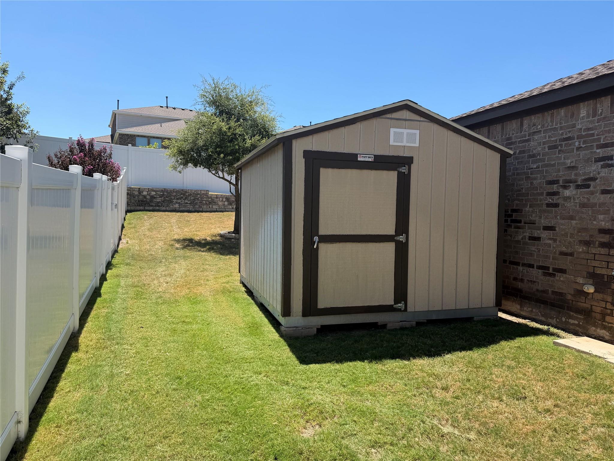 5809 Lehman Way Property Photo 30