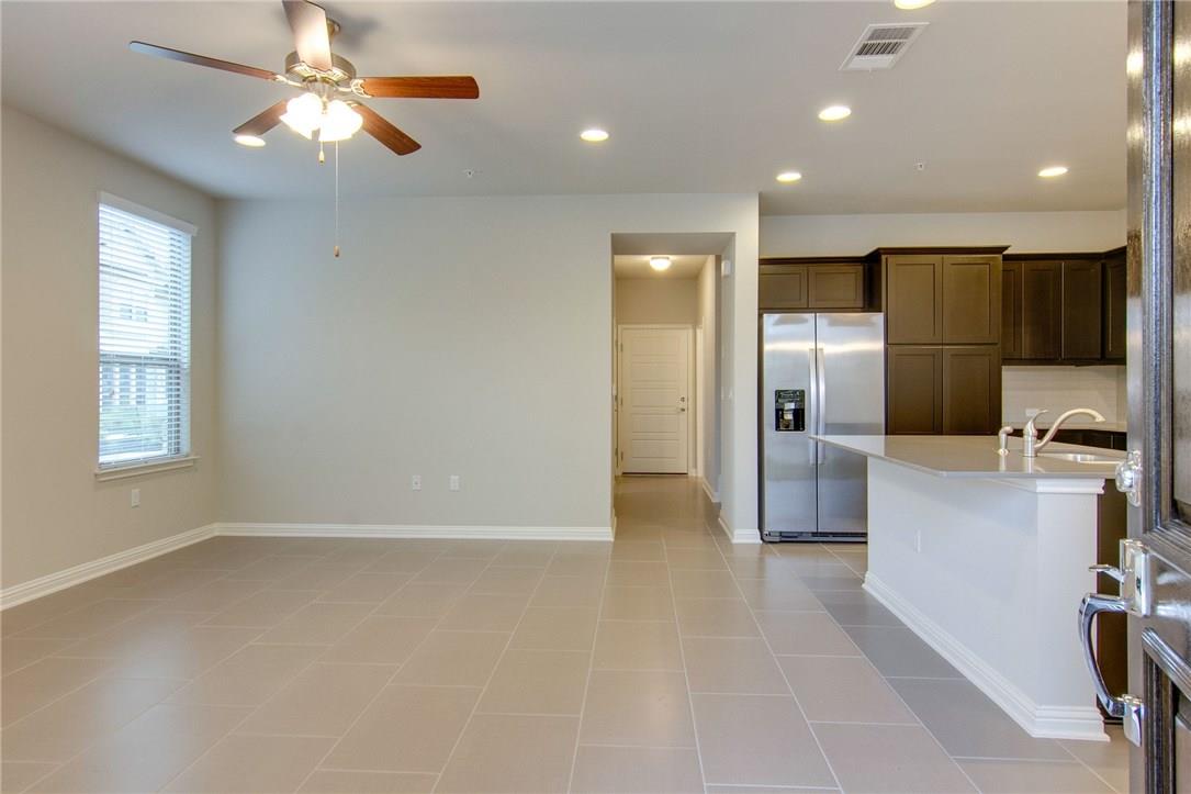 13800 Lyndhurst St #11 Property Photo 6