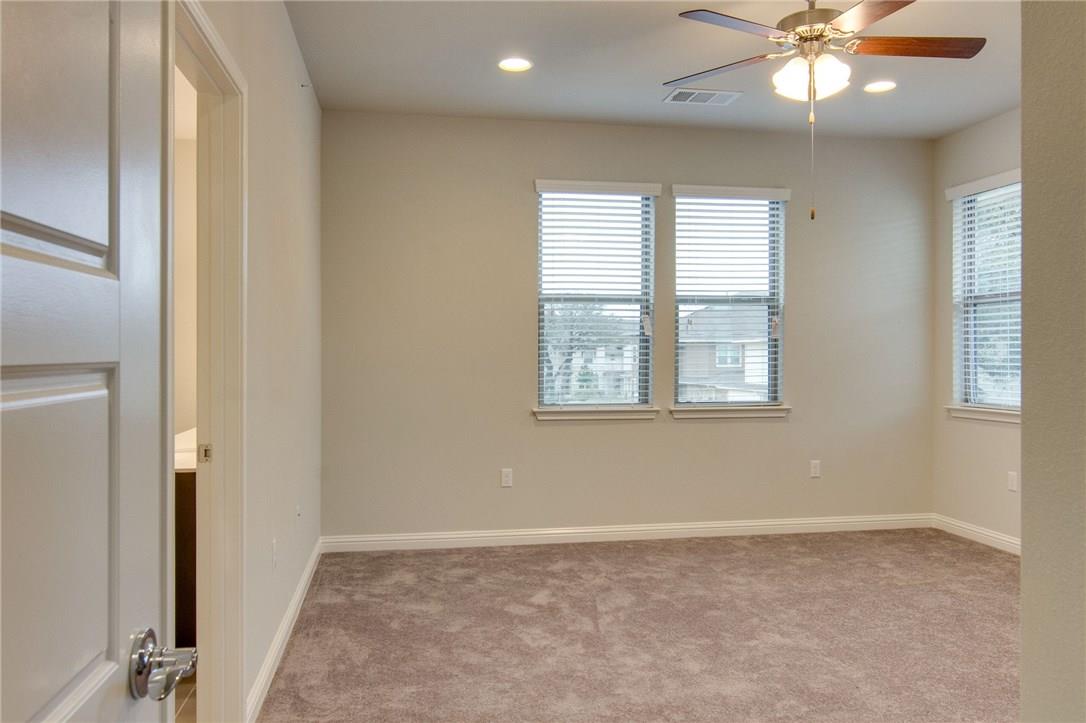 13800 Lyndhurst St #11 Property Photo 24