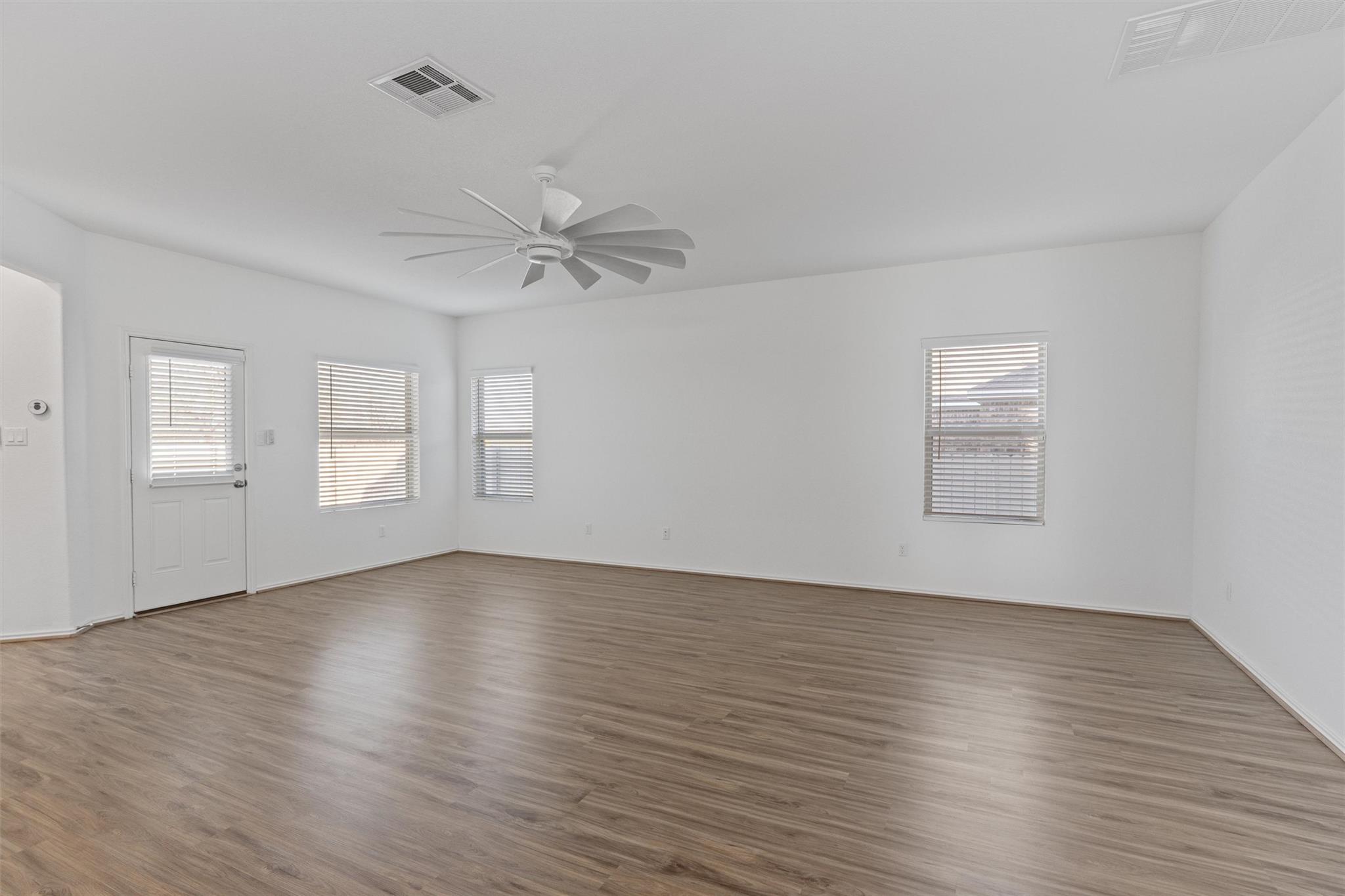 1324 Chad Dr Property Photo 10