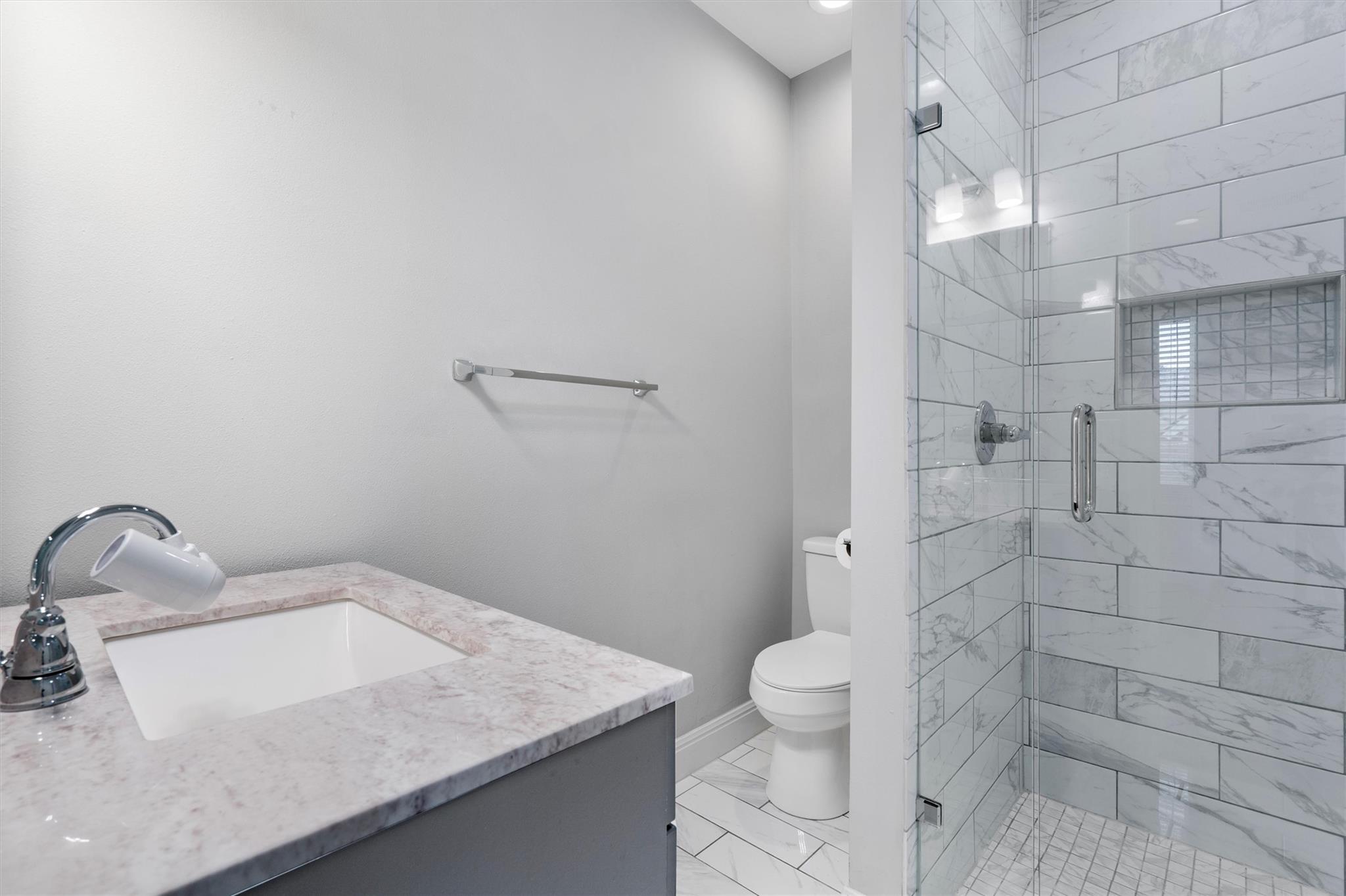 1102 Woodland Ave #1 Property Photo 16
