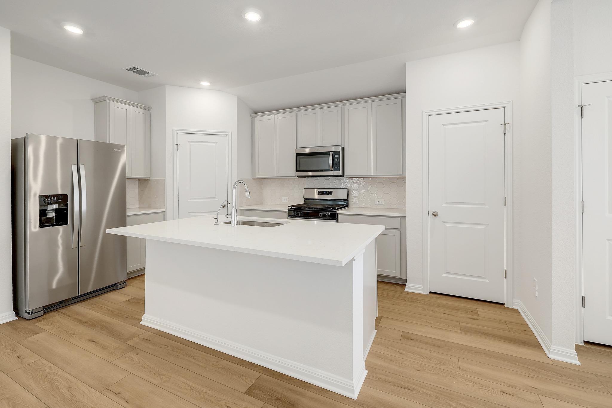 101 Rock Daisy Trl Property Photo 2