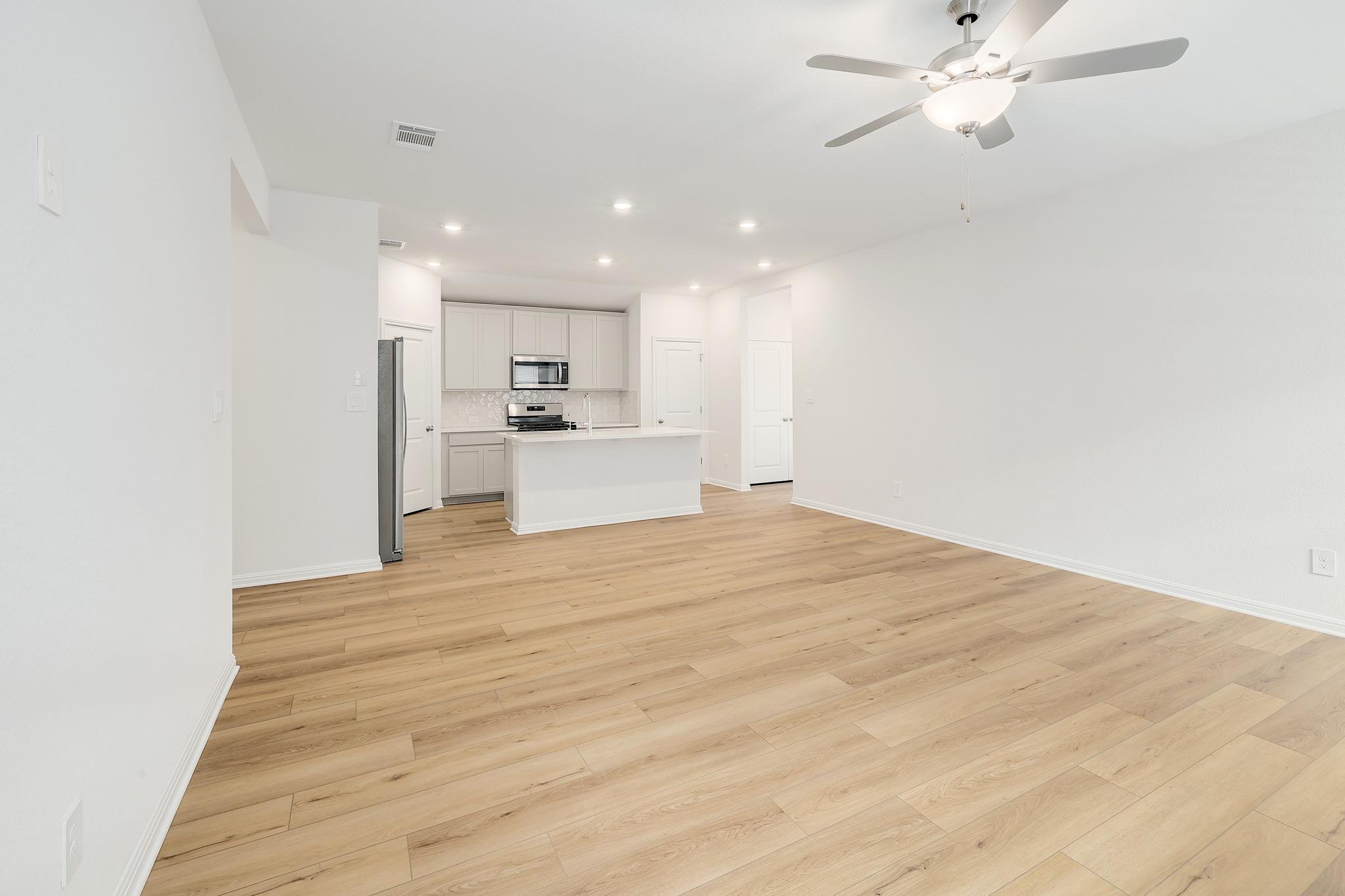 101 Rock Daisy Trl Property Photo 5