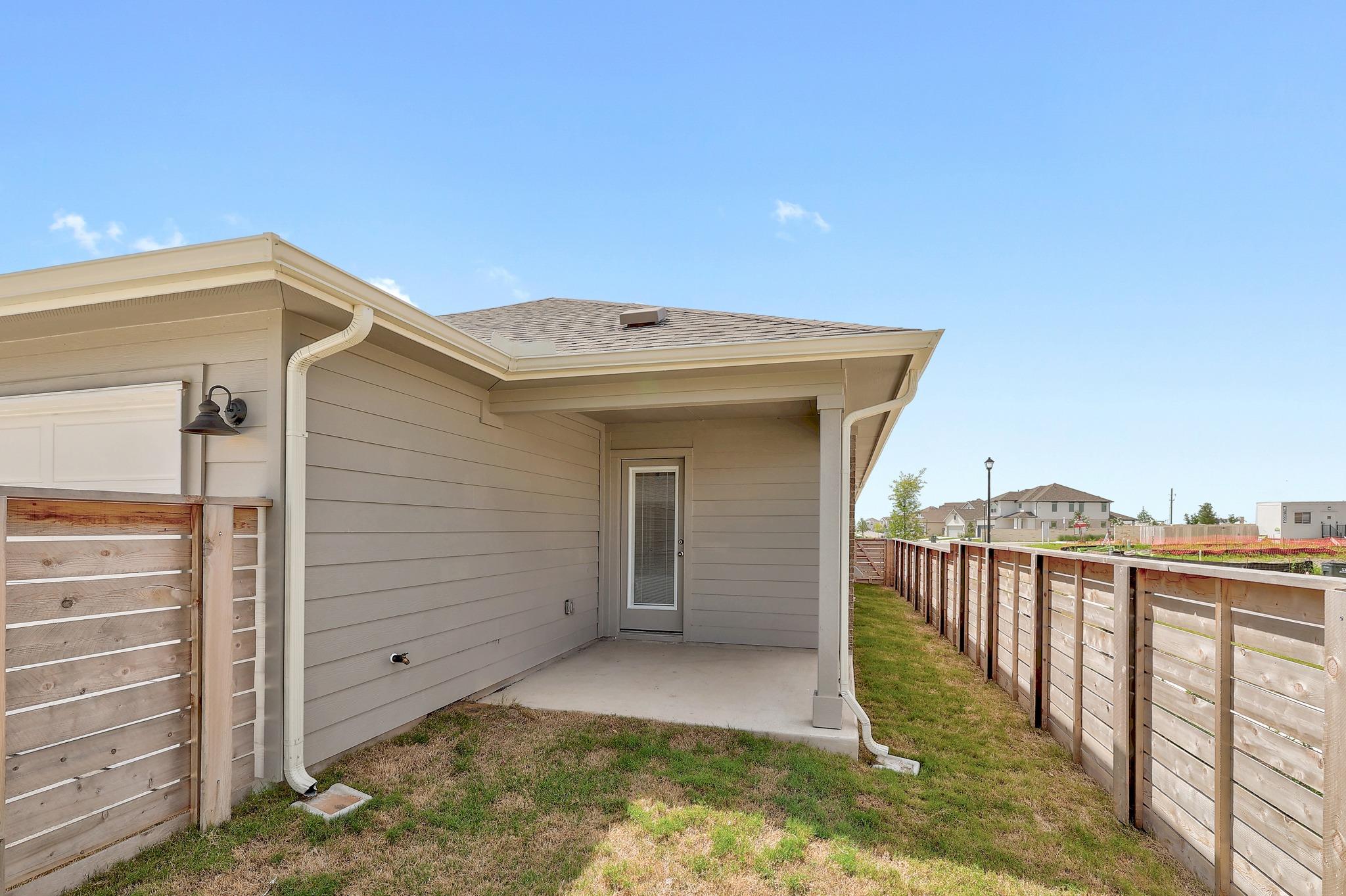 101 Rock Daisy Trl Property Photo 22