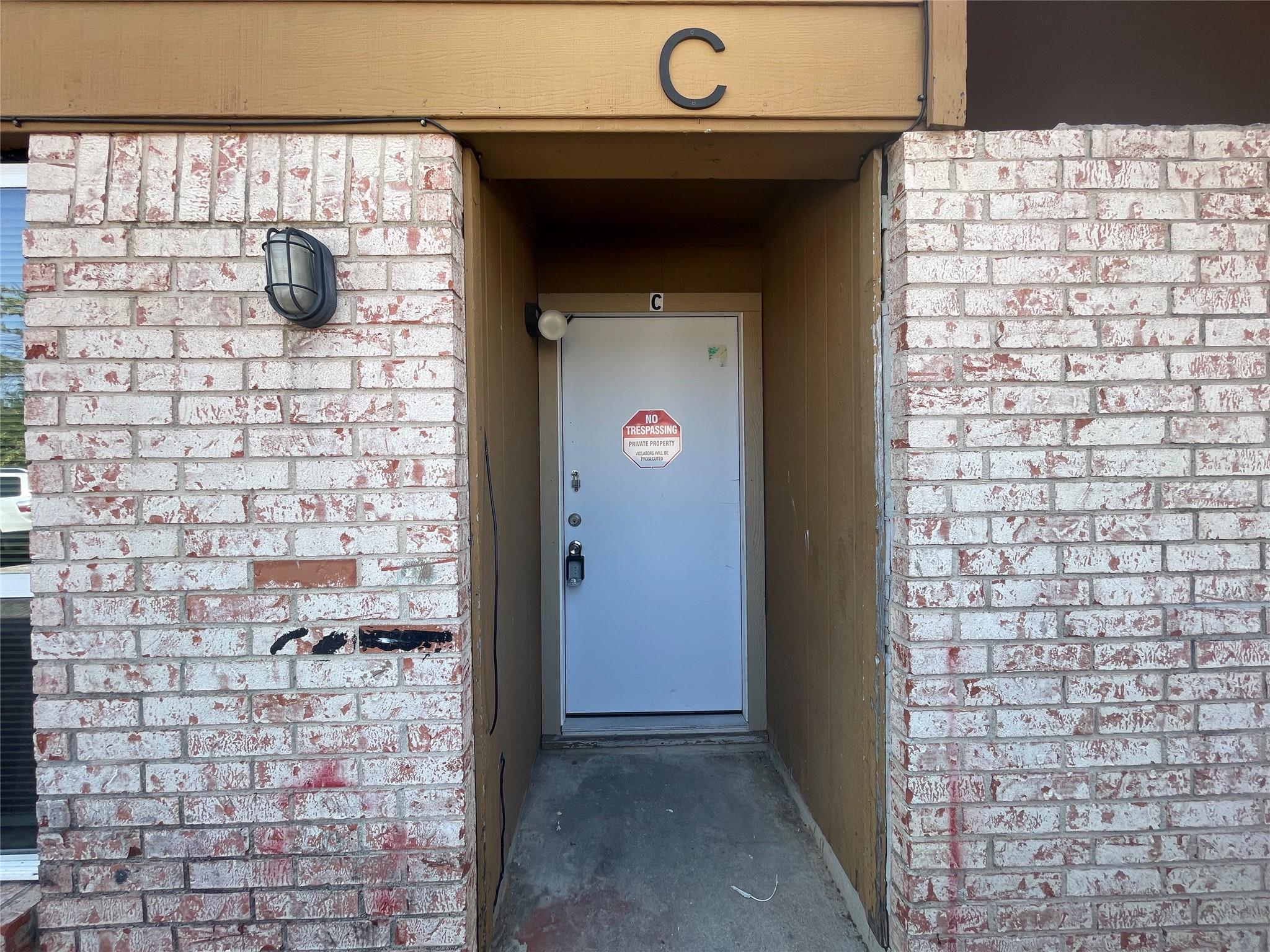 2619 Ektom Dr #c Property Photo 2