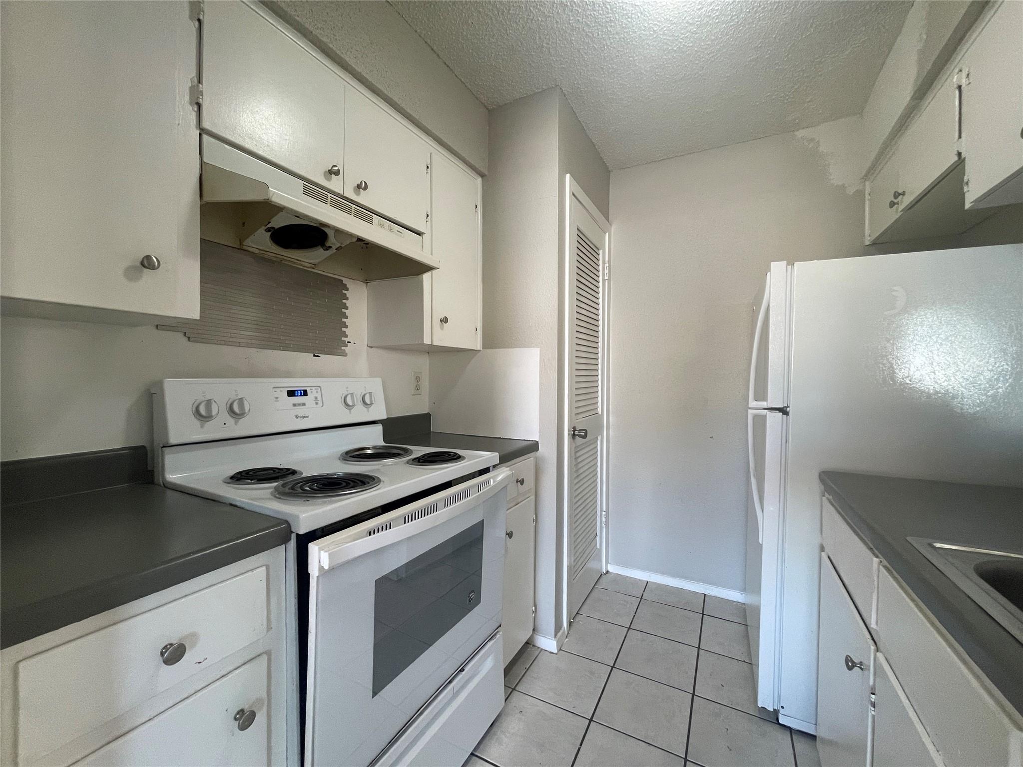 2619 Ektom Dr #c Property Photo 5