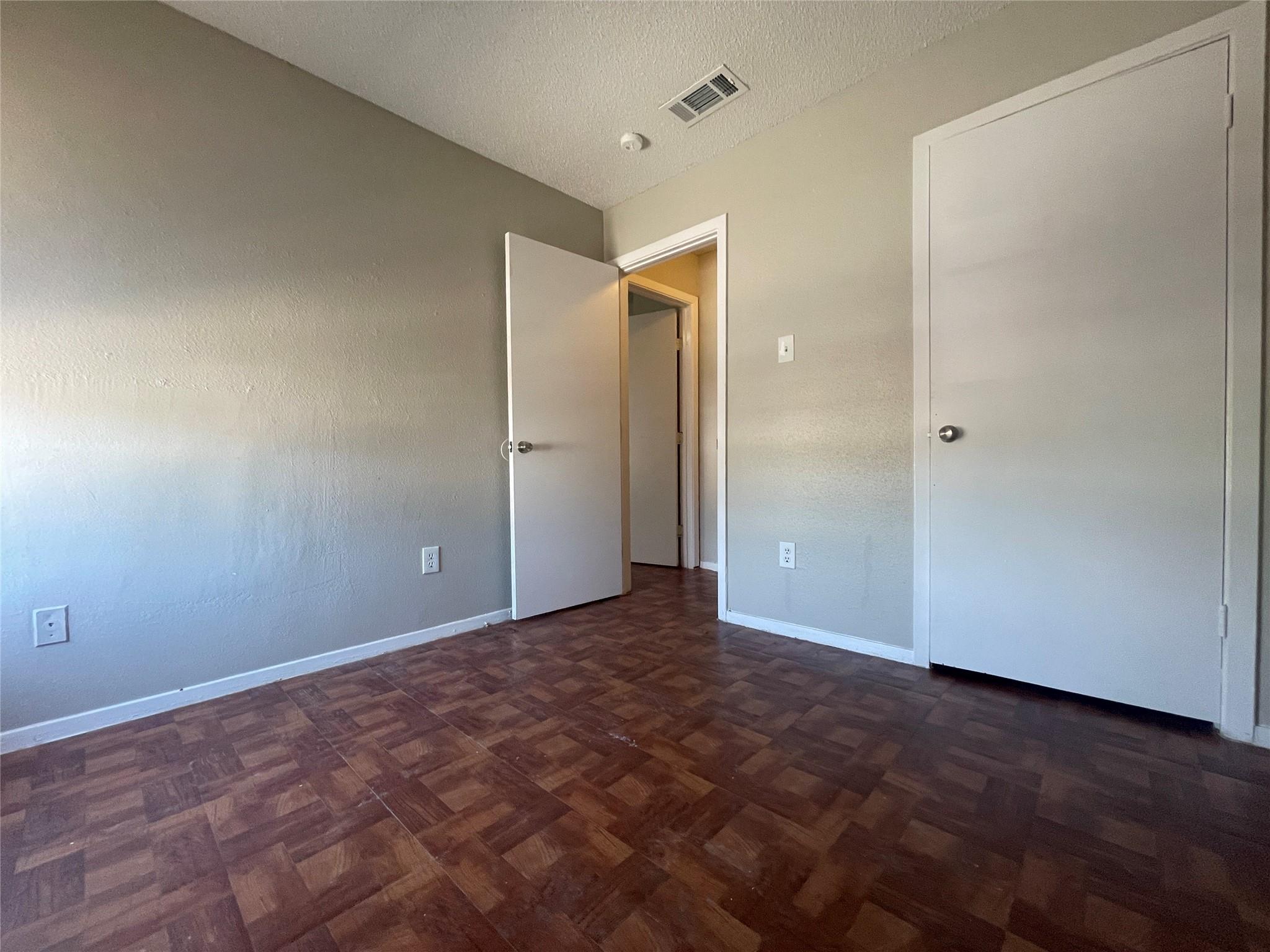2619 Ektom Dr #c Property Photo 7