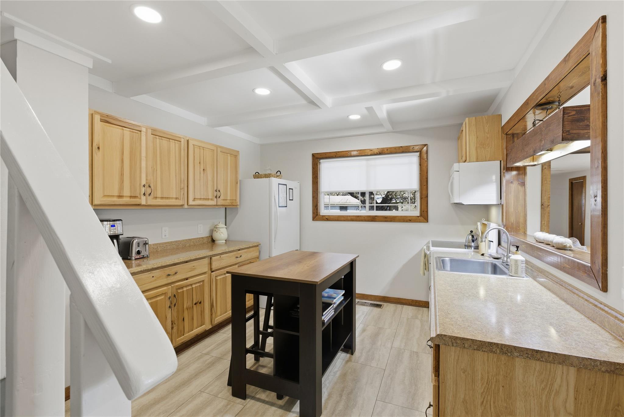 2505 Belaire West Ln Property Photo 11