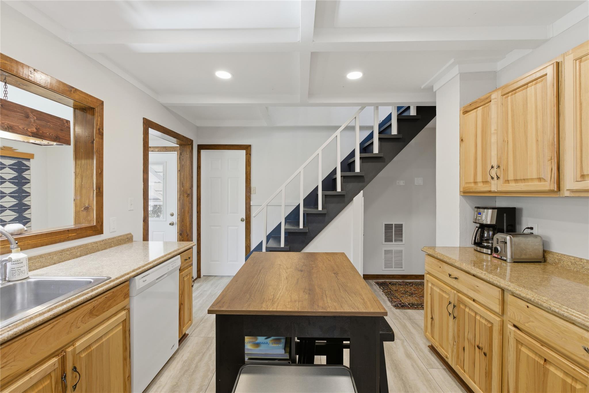 2505 Belaire West Ln Property Photo 14