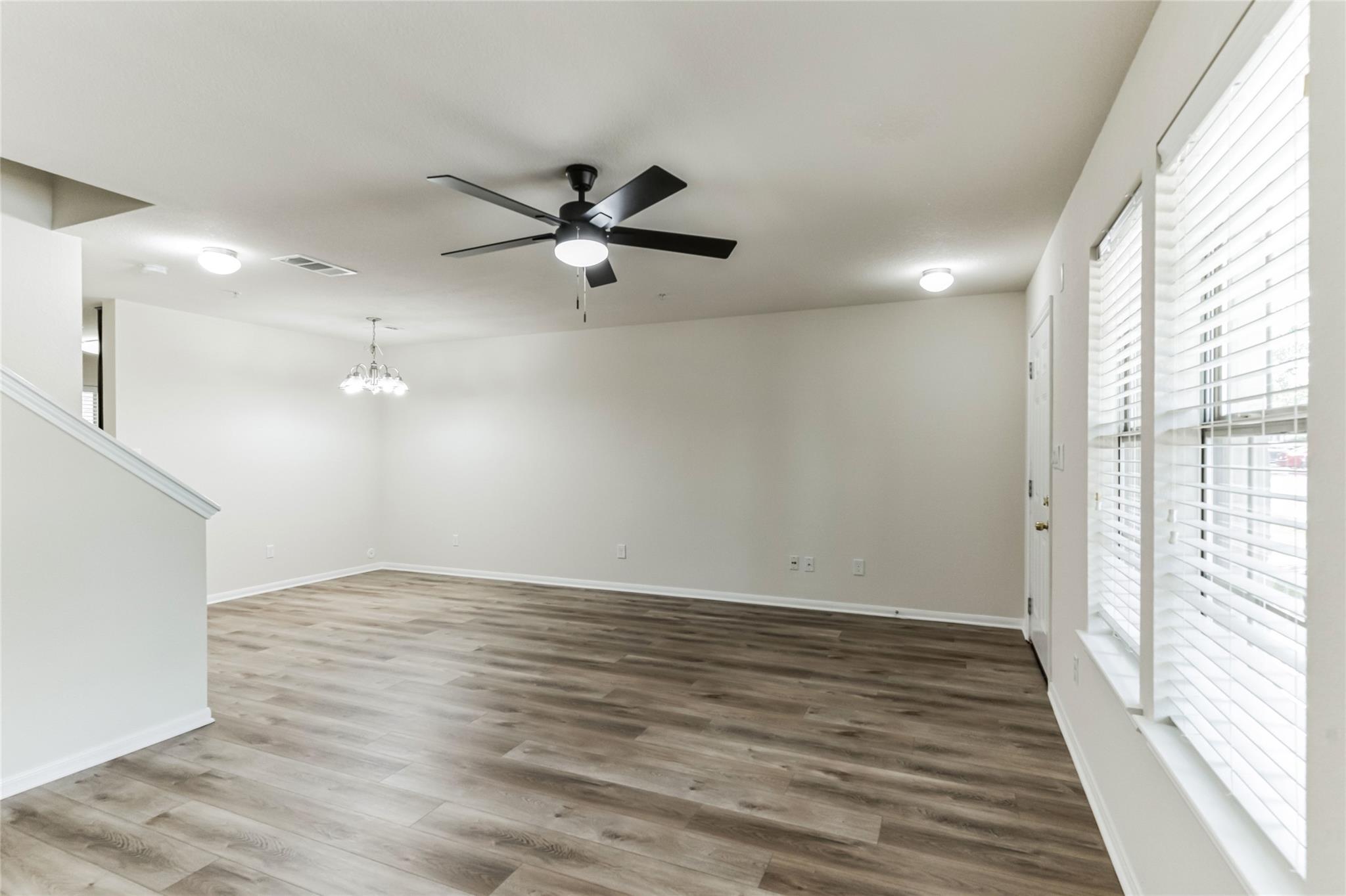 401 Buttercup Creek Blvd 602 Property Photo 3
