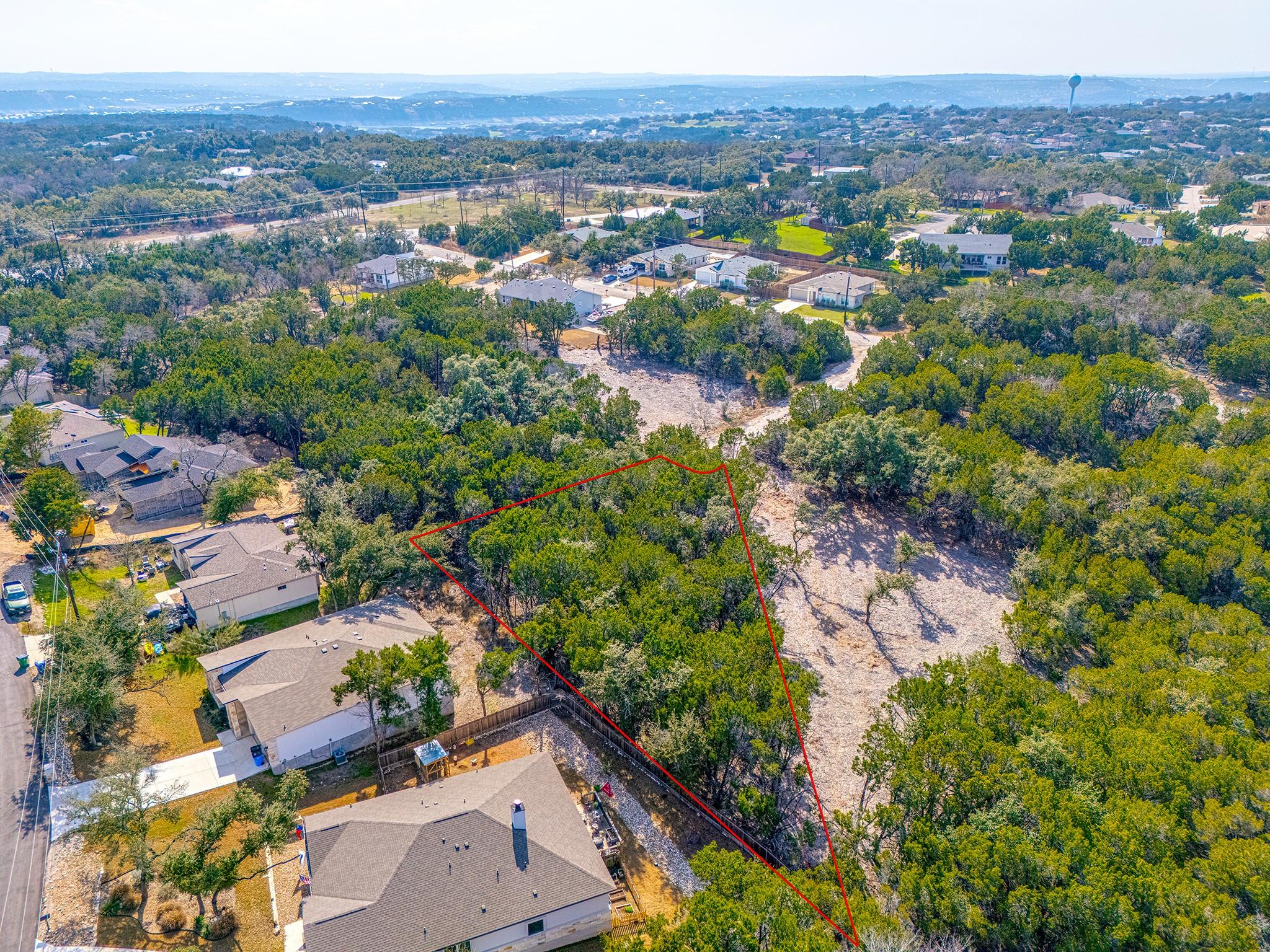 20200 Lewis Cv Property Photo 4