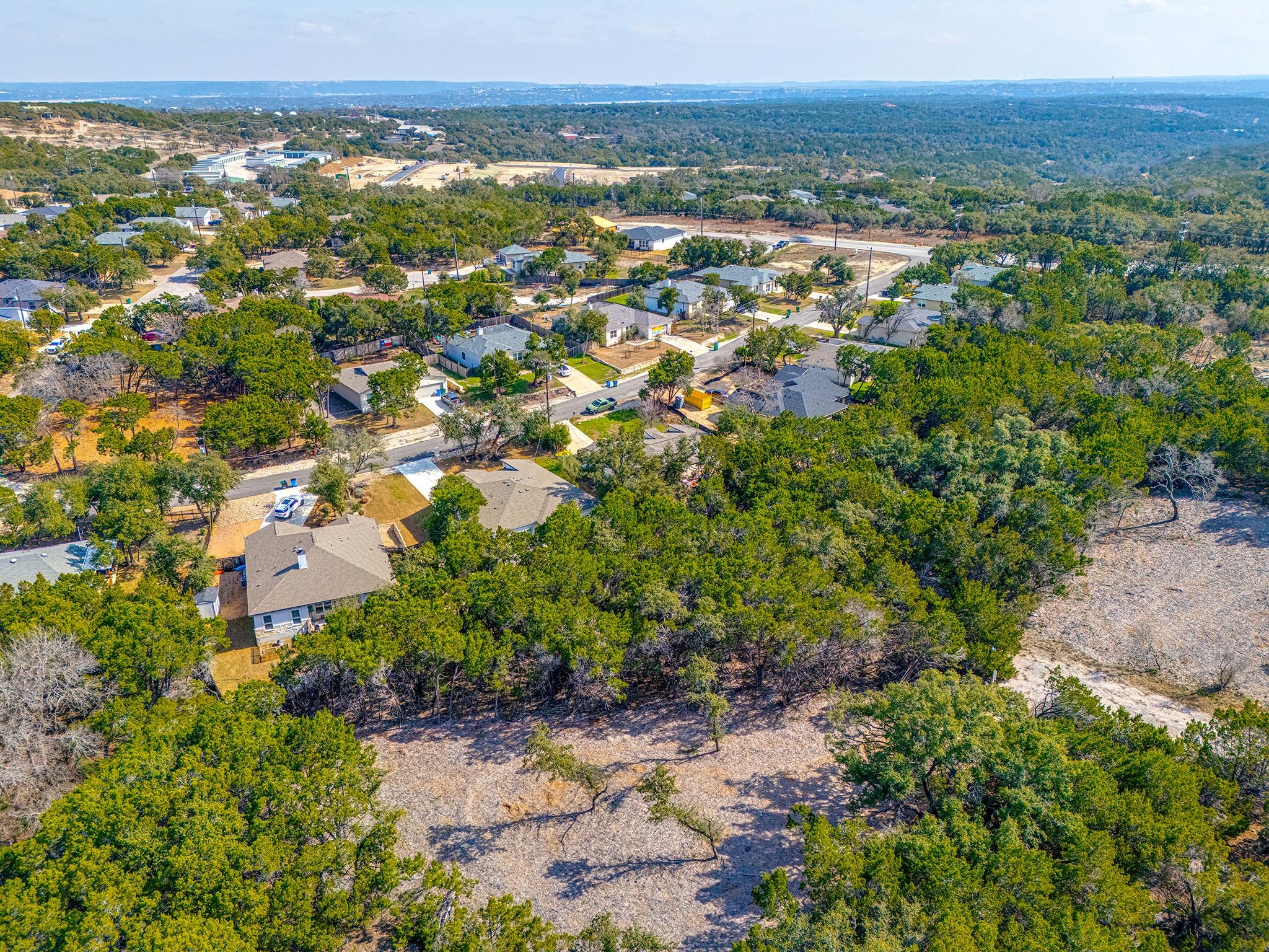20200 Lewis Cv Property Photo 8