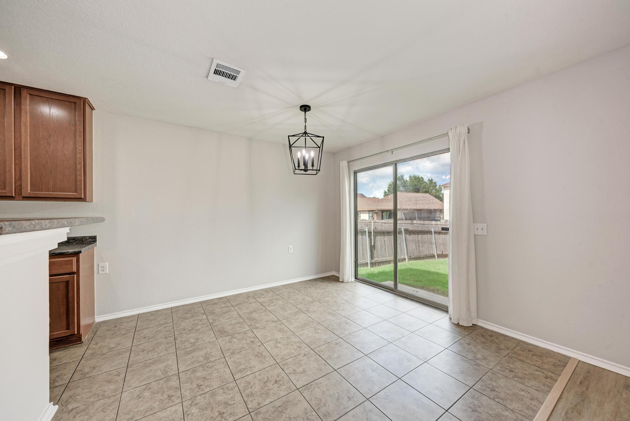 9009 Stambourne St Property Photo 10