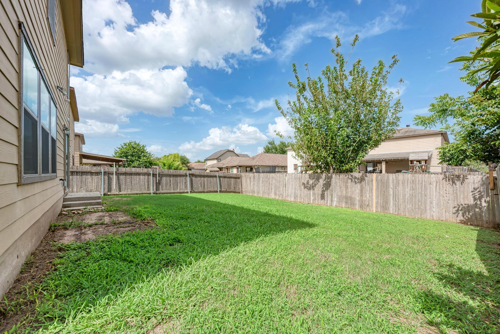 9009 Stambourne St Property Photo 34