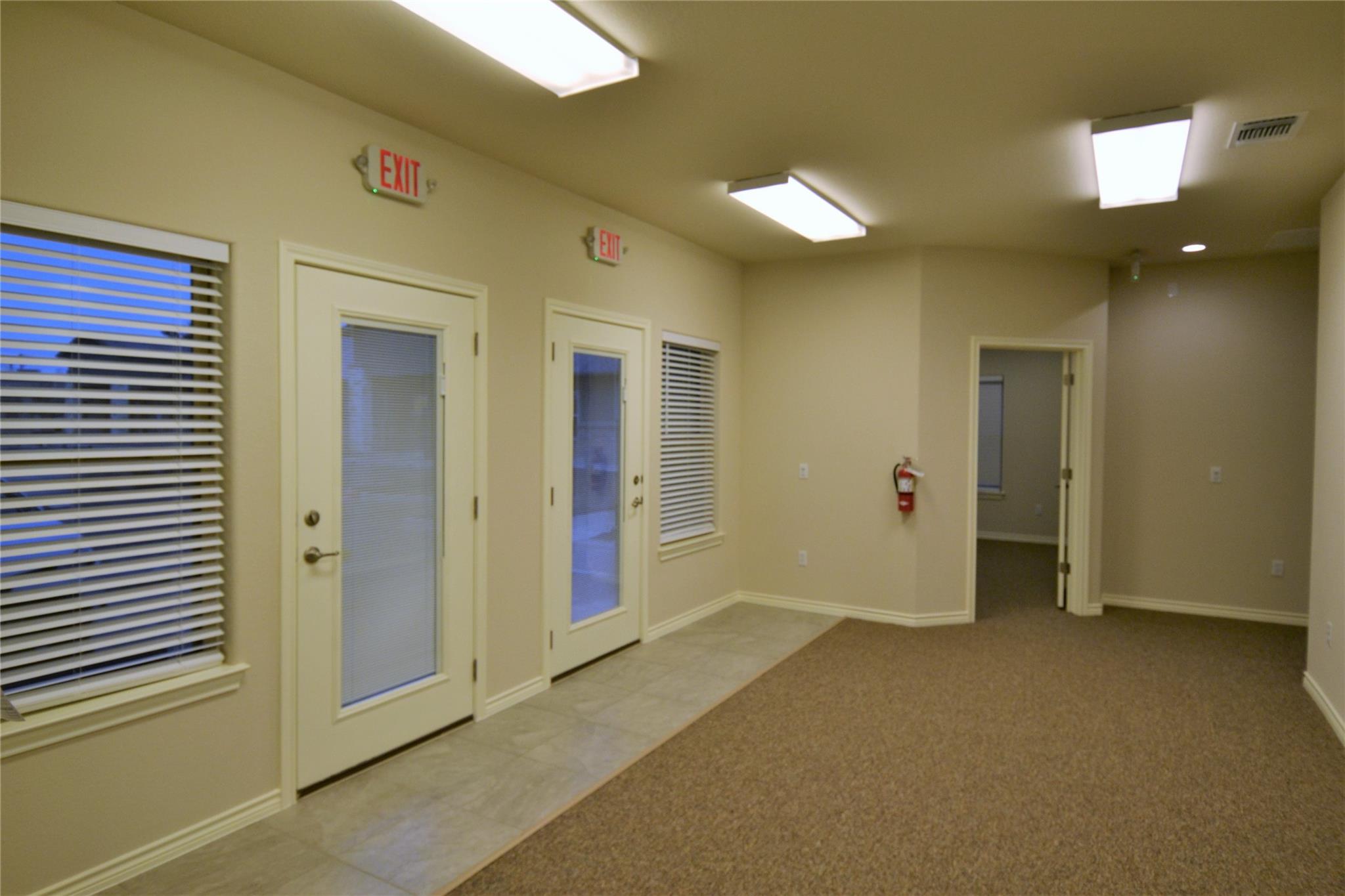 1464 E Whitestone Blvd #2701-2702 Property Photo 10