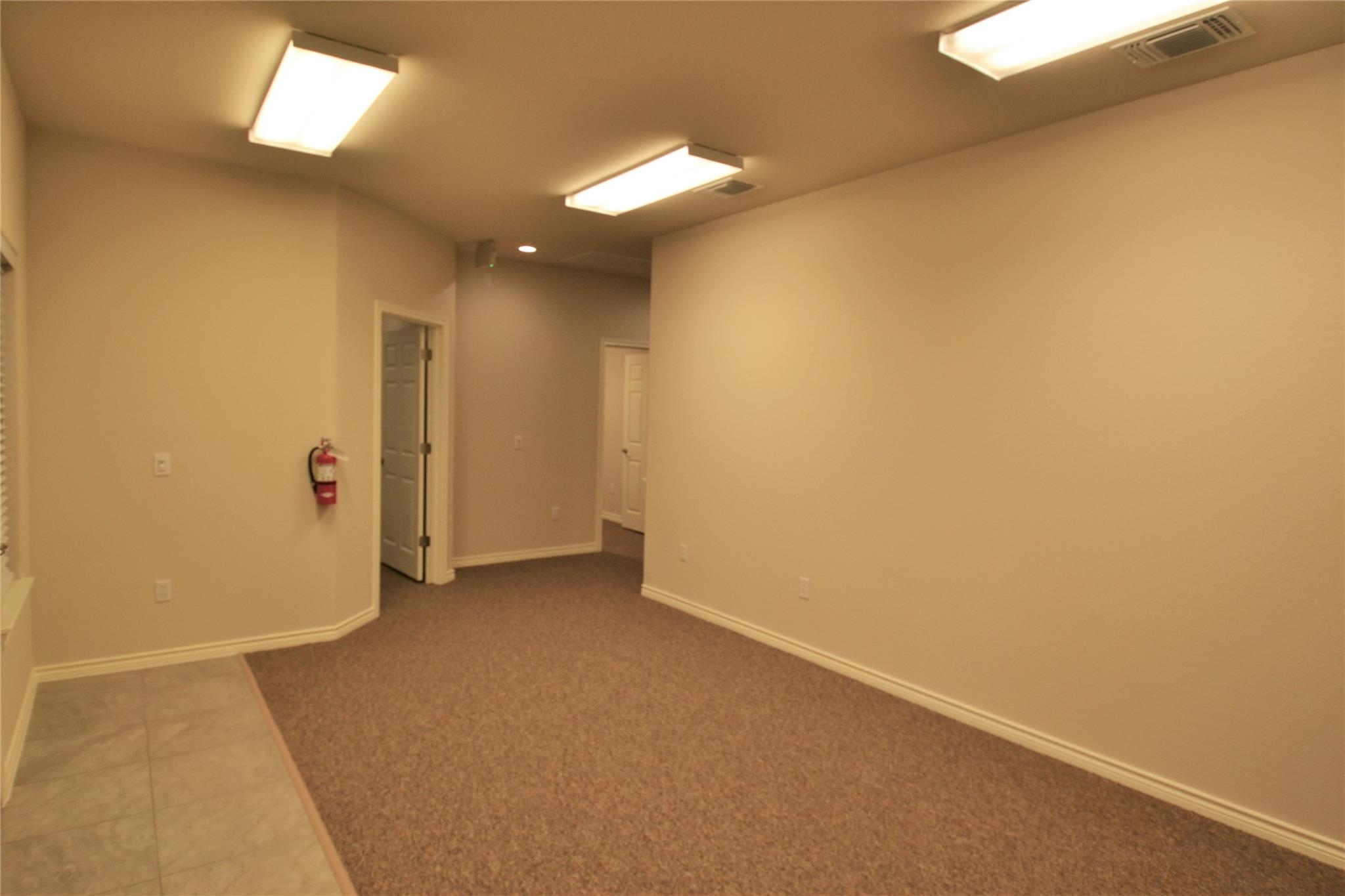 1464 E Whitestone Blvd #2701-2702 Property Photo 11