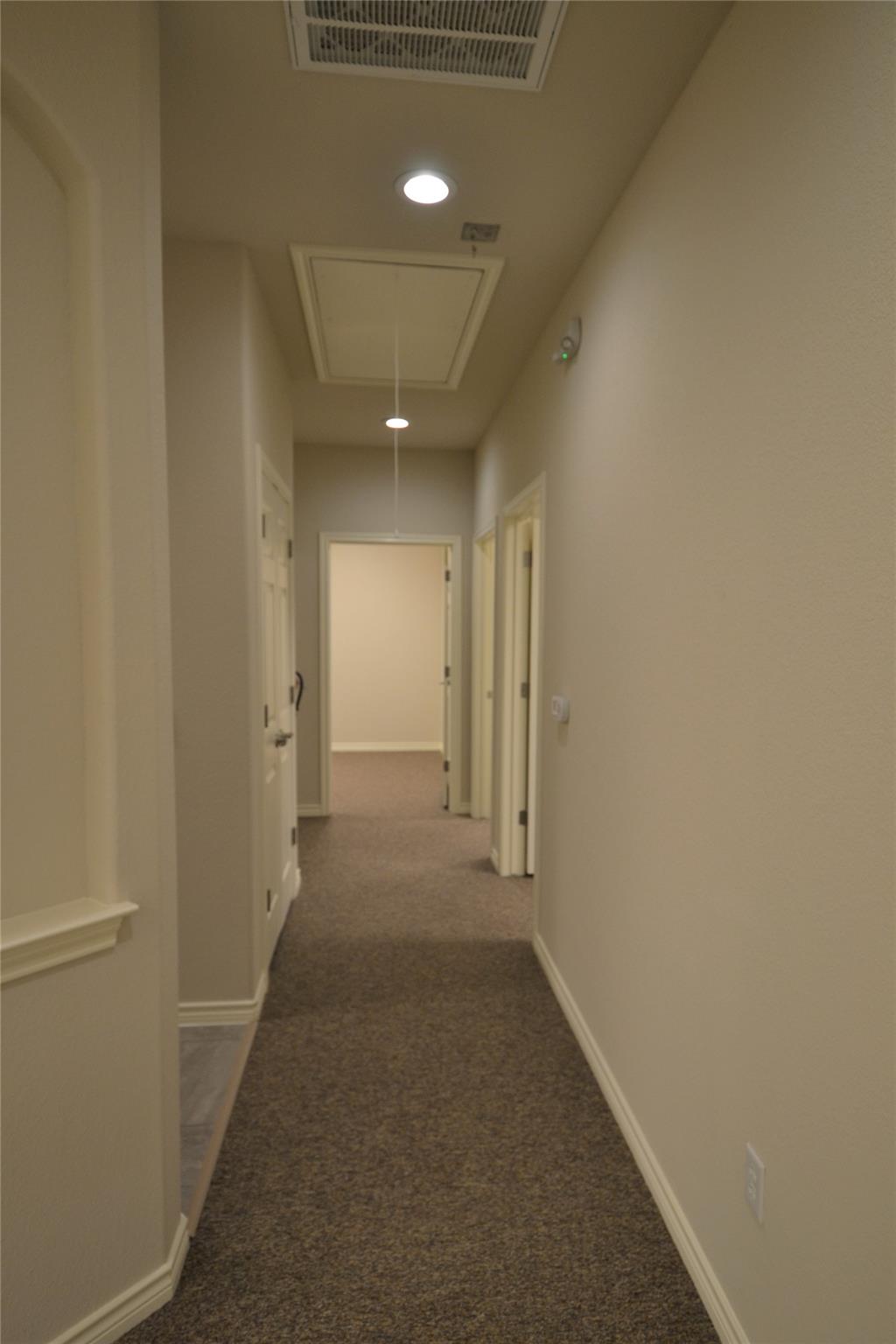 1464 E Whitestone Blvd #2701-2702 Property Photo 14