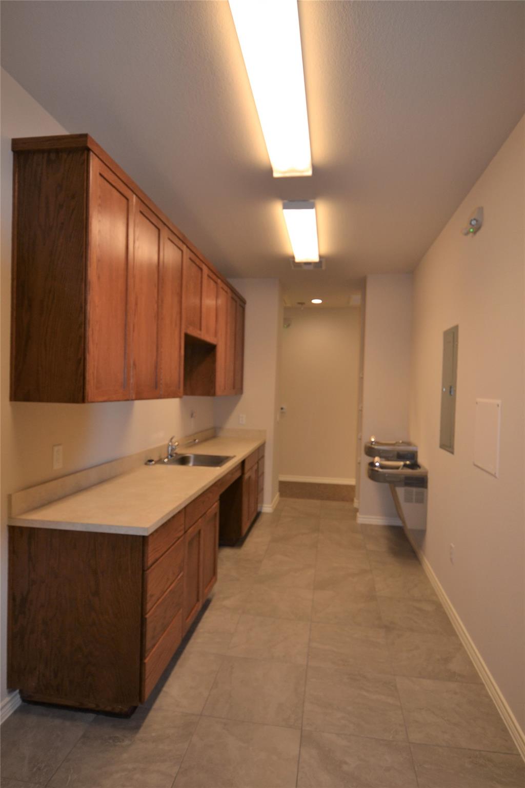 1464 E Whitestone Blvd #2701-2702 Property Photo 15