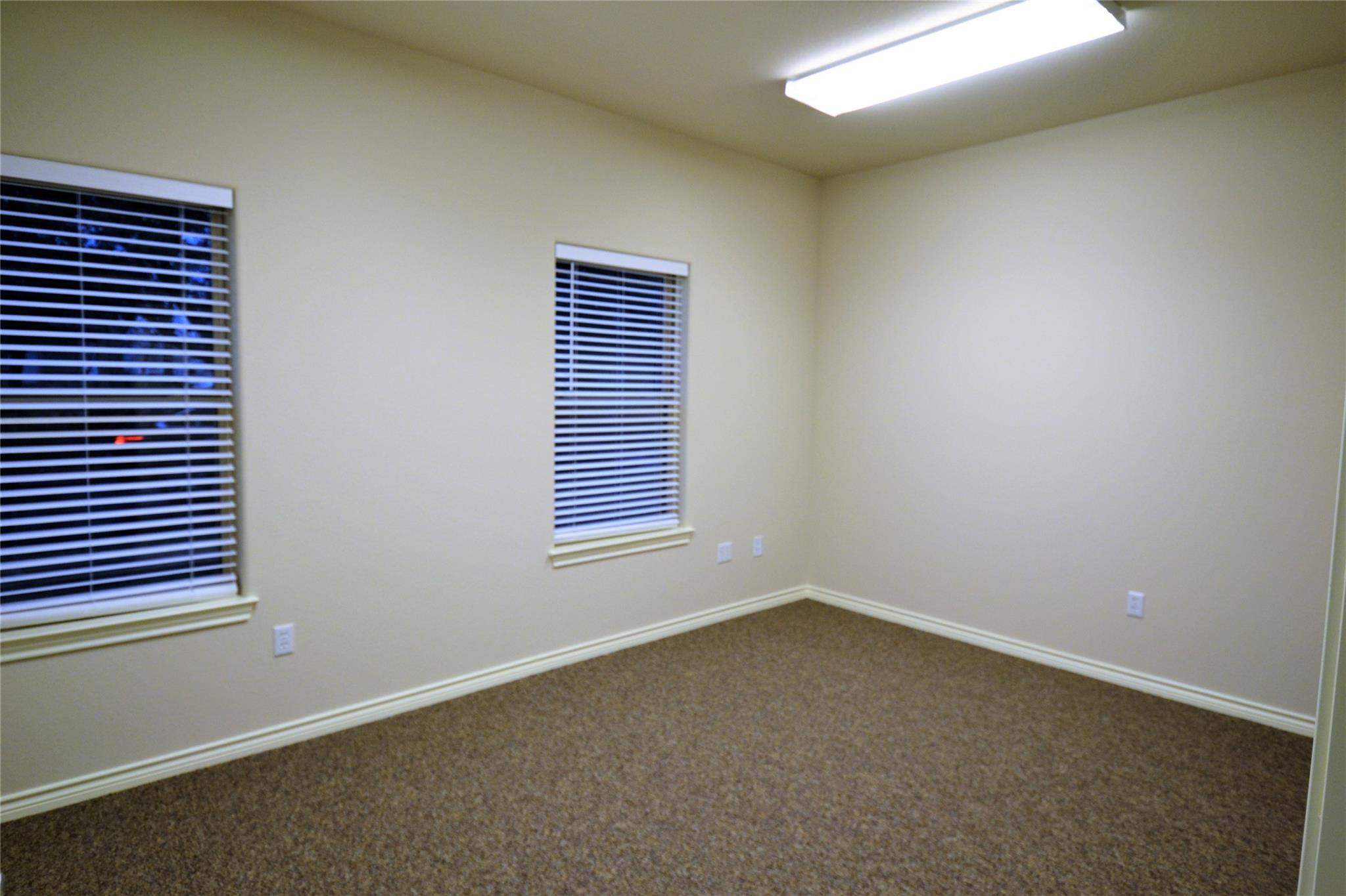 1464 E Whitestone Blvd #2701-2702 Property Photo 17