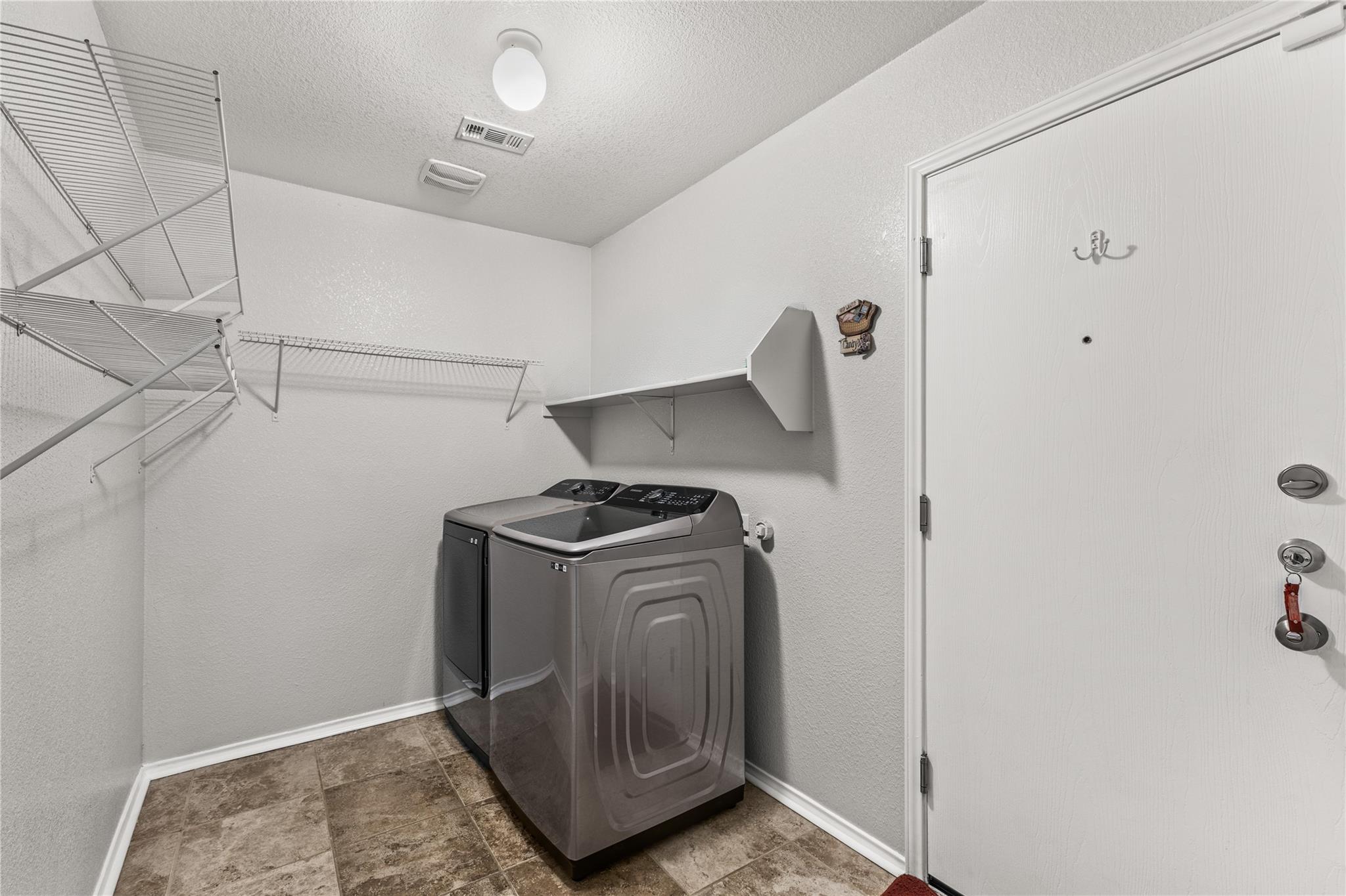 8217 Sage Meadow Dr Property Photo 14