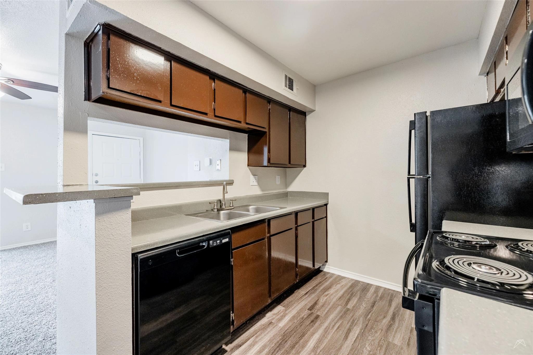 2809 W William Cannon Dr #e203 Property Photo 6