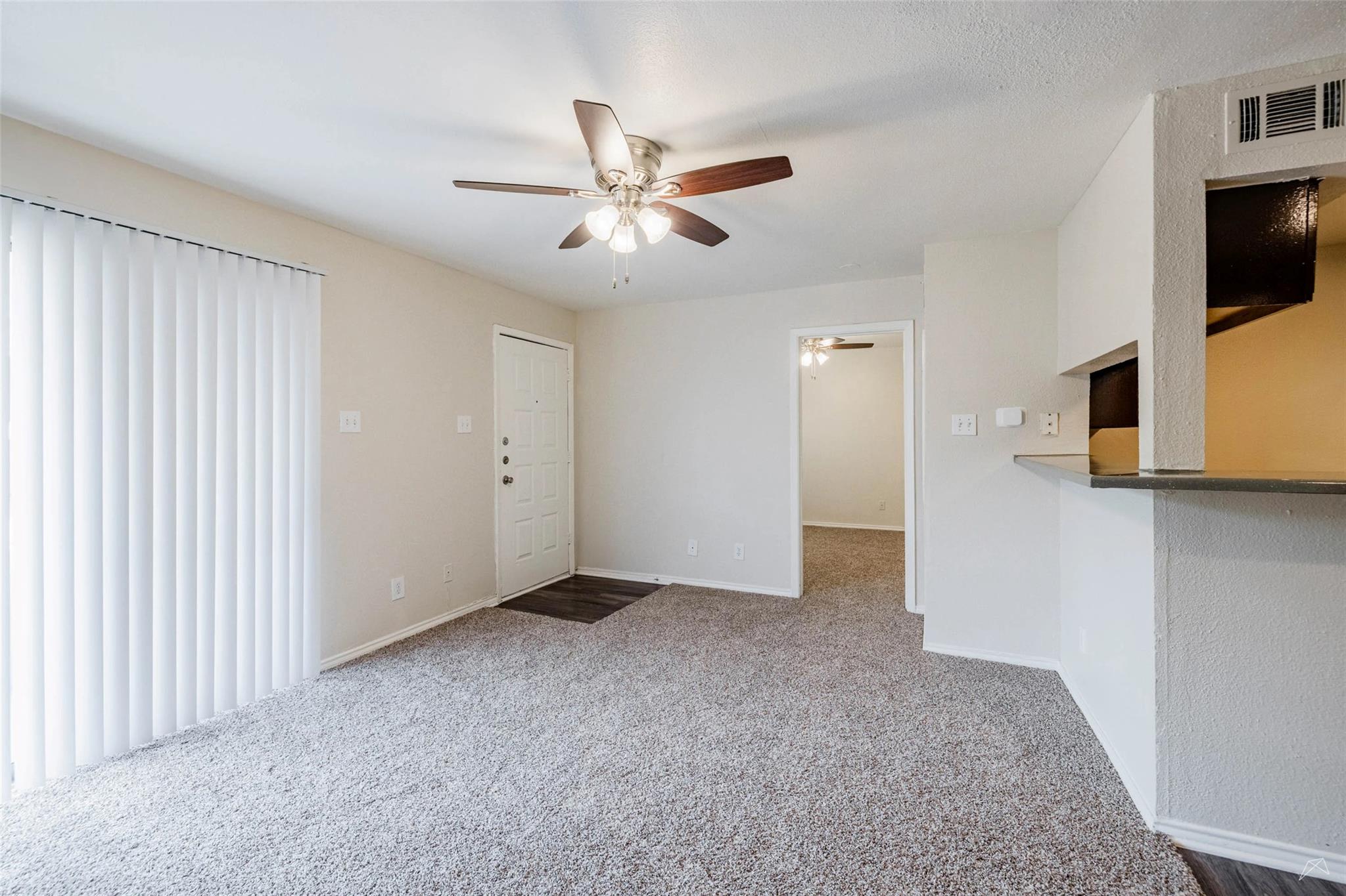 2809 W William Cannon Dr #e203 Property Photo 13