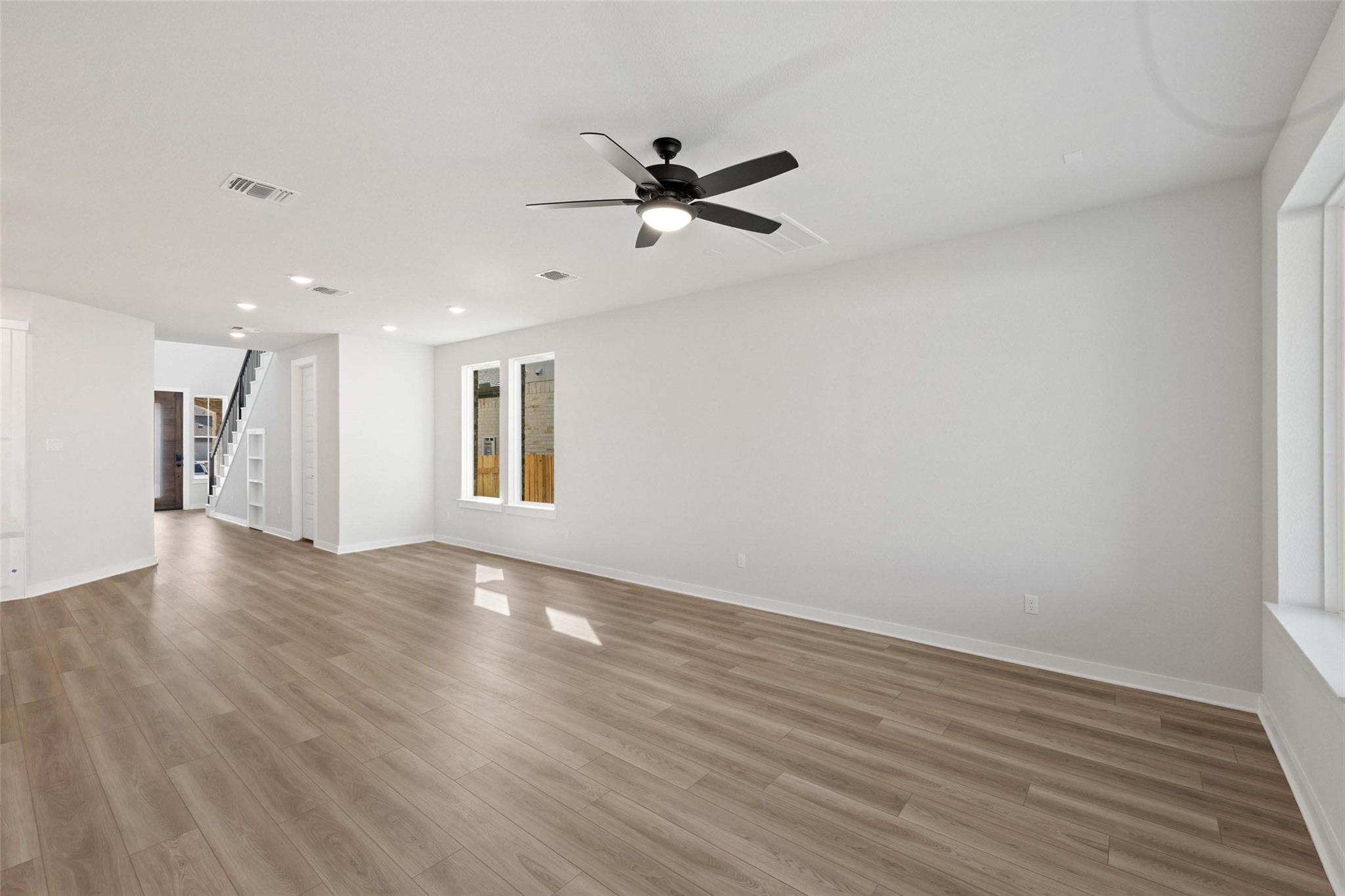 260 Bloomington Loop None Property Photo 8