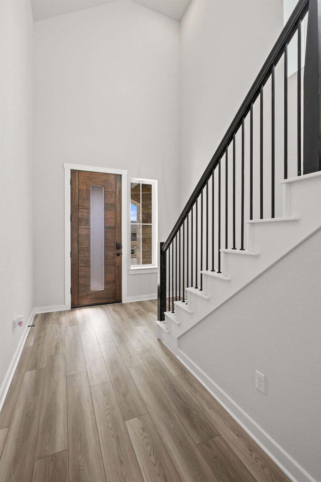 260 Bloomington Loop None Property Photo 32