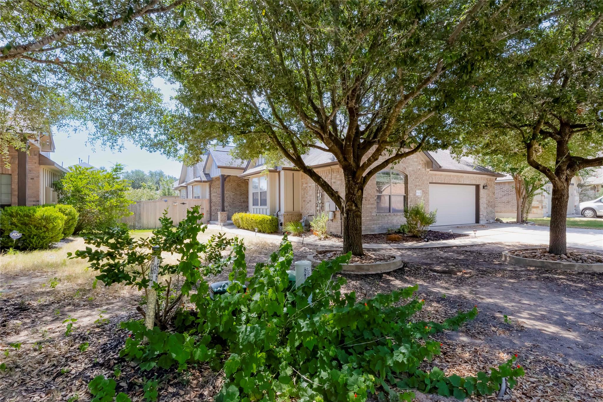19421 Brent Knoll Dr Property Photo 1