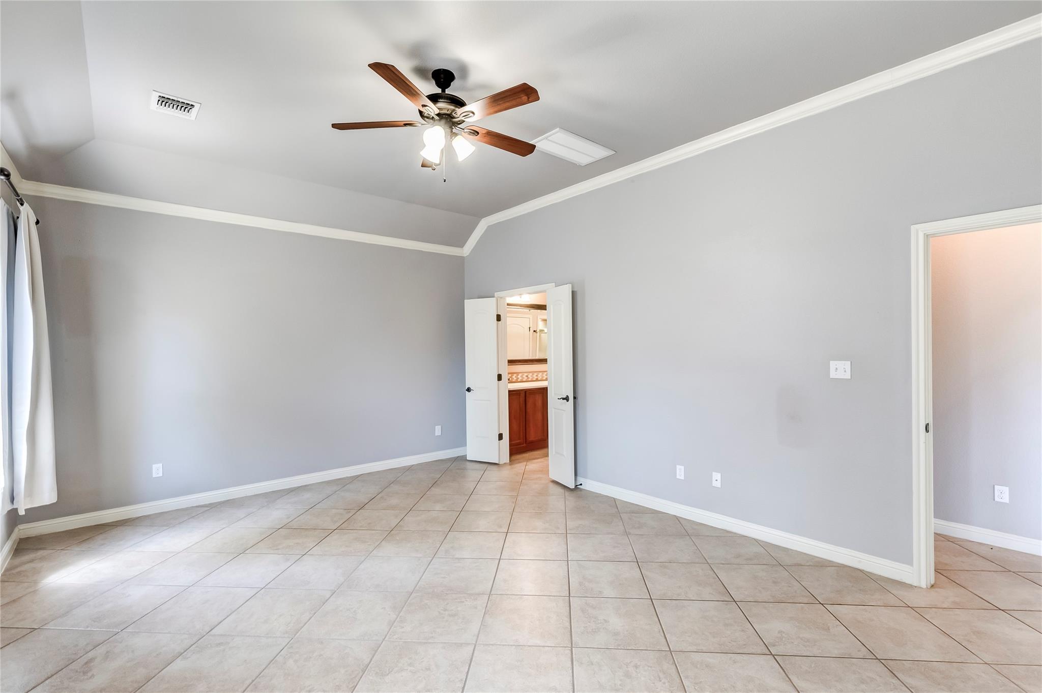 19421 Brent Knoll Dr Property Photo 18