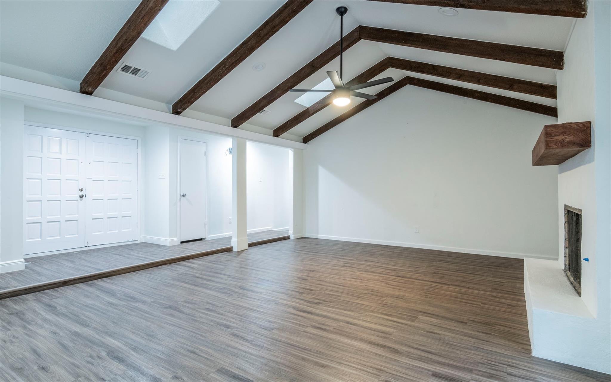 11627 River Oaks Trl Property Photo 3