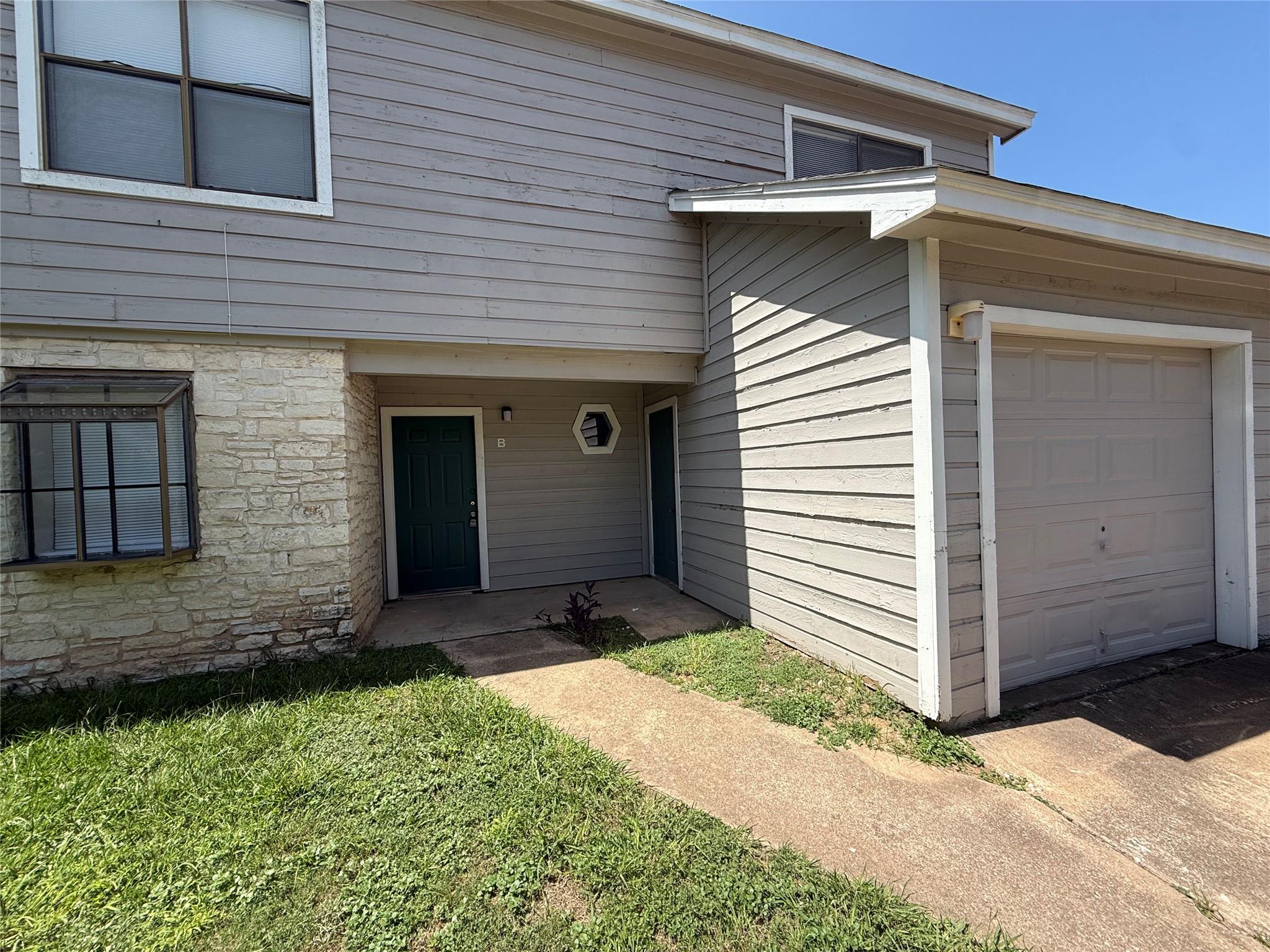 12312 Abney Dr #b Property Photo 2