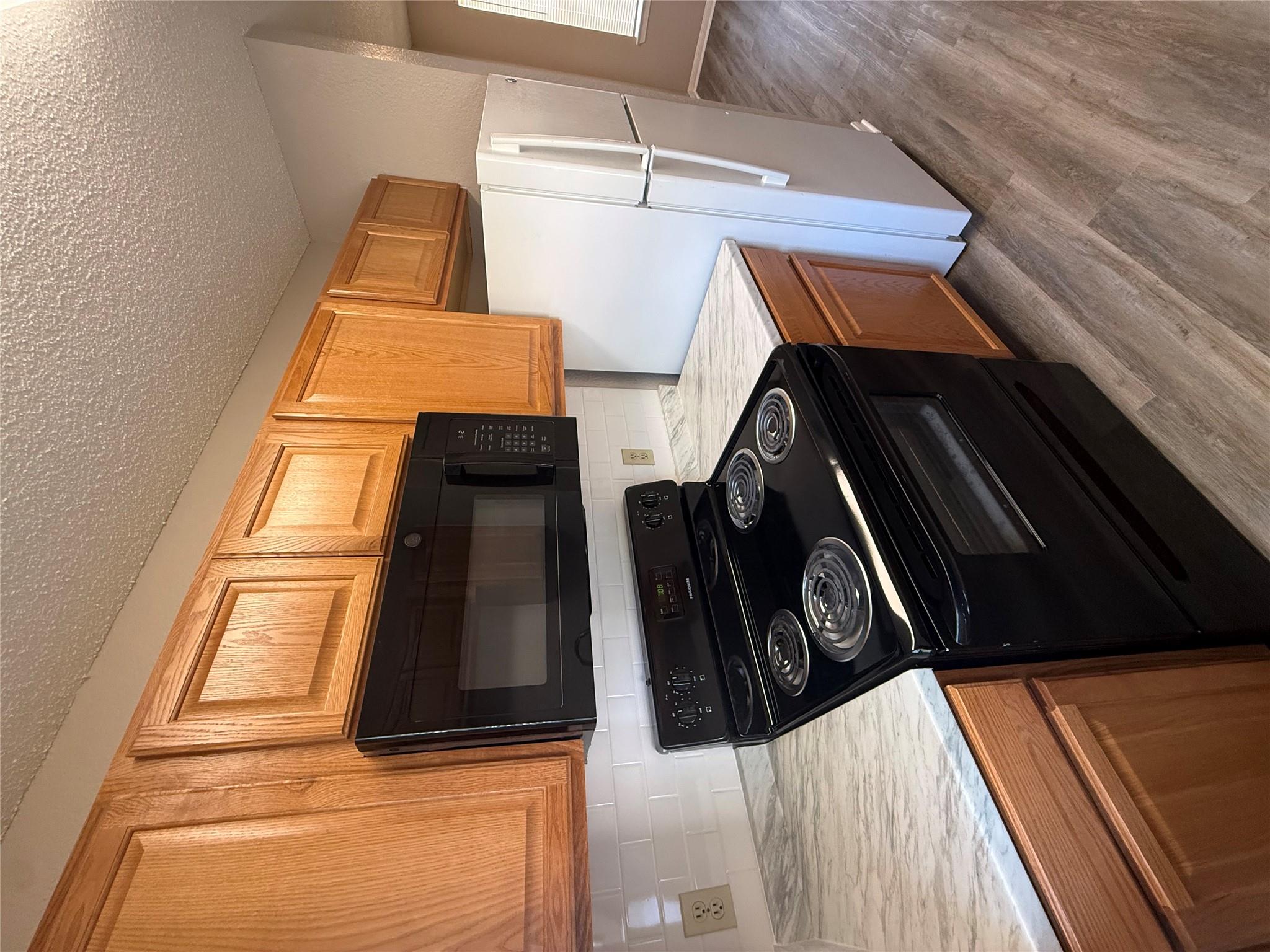 12312 Abney Dr #b Property Photo 6
