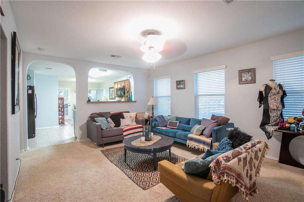 11005 Short Springs Dr Property Photo 7