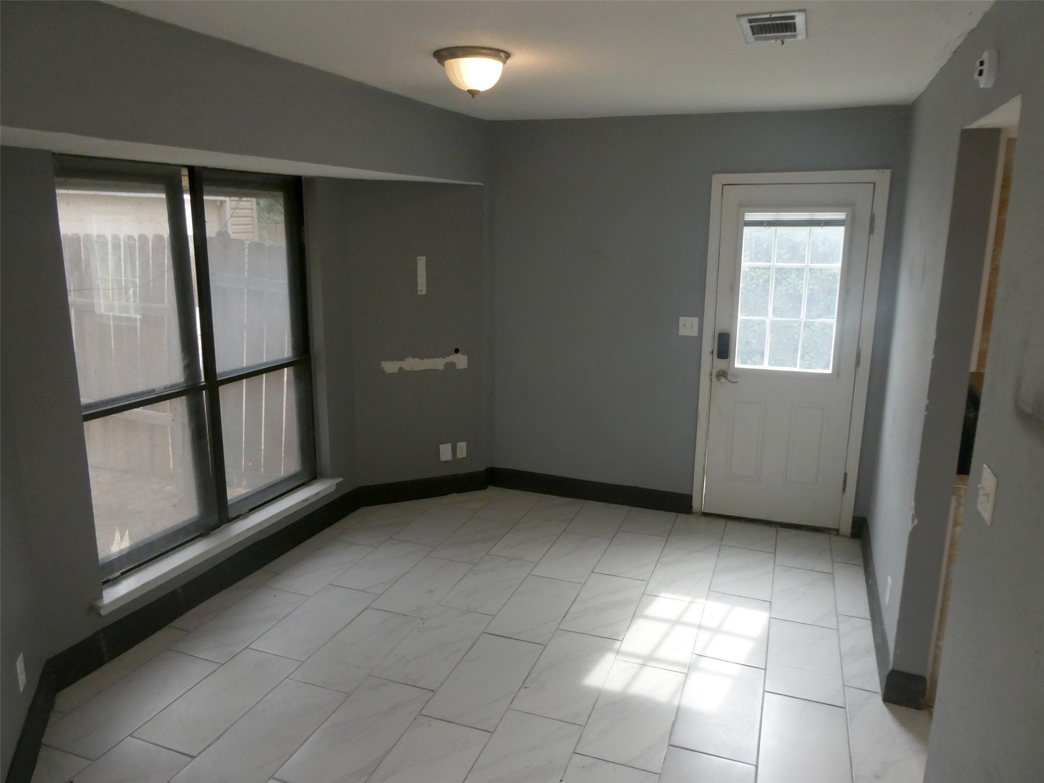 701 Greenwich Pl Property Photo 9