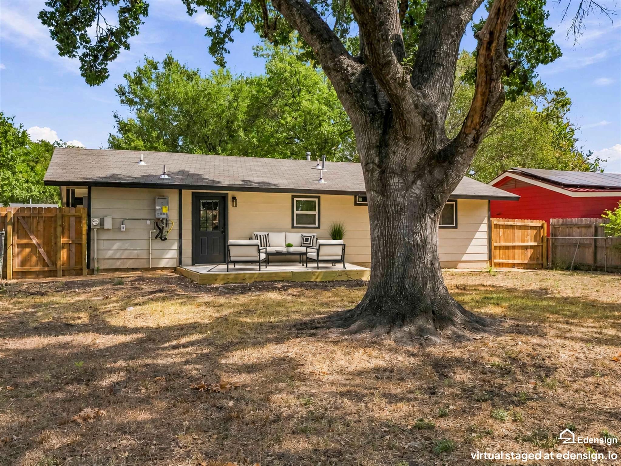 407 Tamworth Ave Property Photo 22