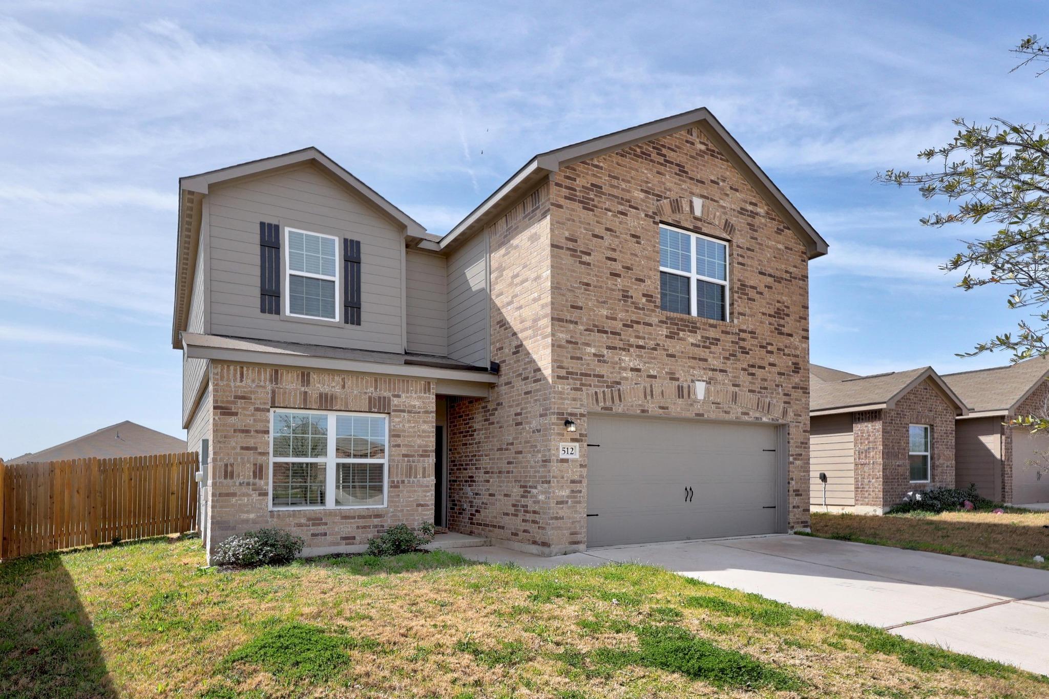 512 Fox Glen Trl Property Photo