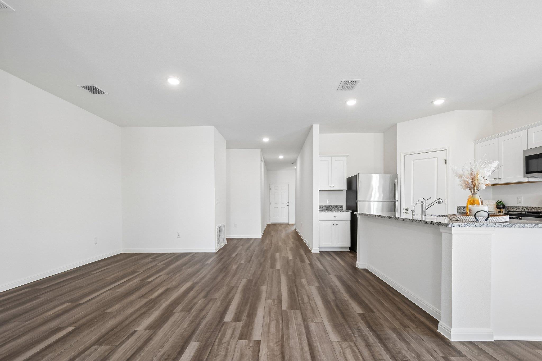 1305 Morris Loop Property Photo 10